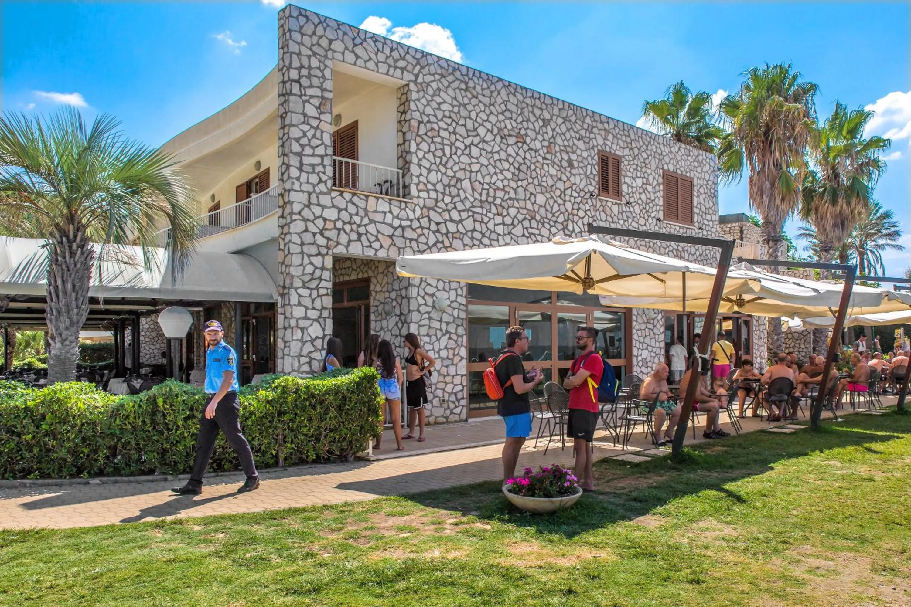 Restaurant/places to eat in Club Residence La Castellana Mare