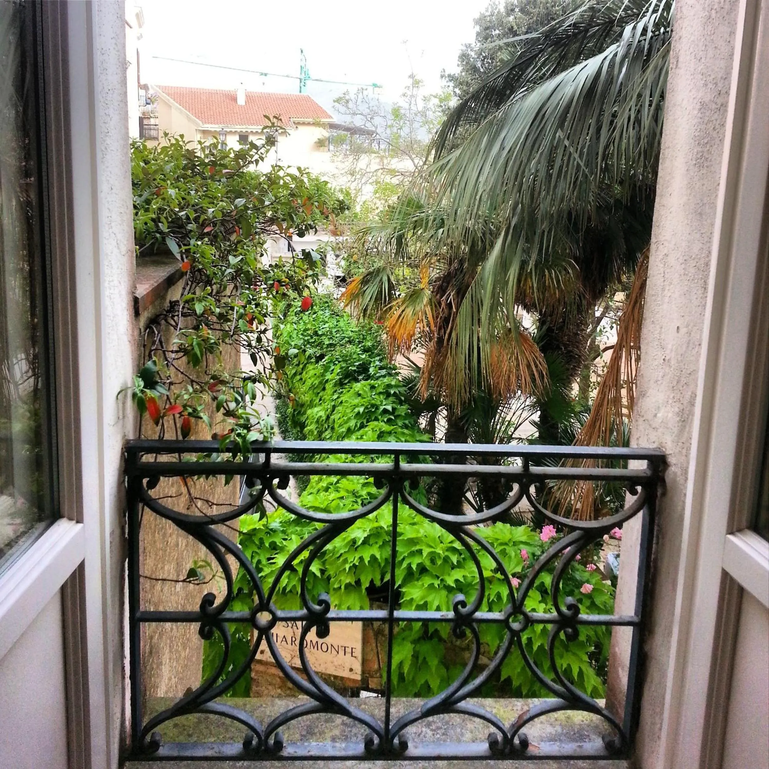 Decorative detail in B&B MilleQuattrocento