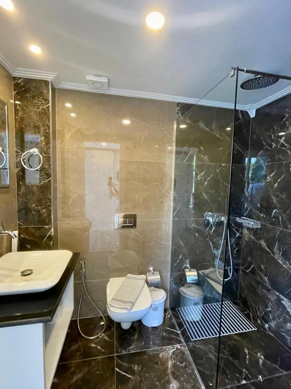 Bathroom in HOTEL DENOEL