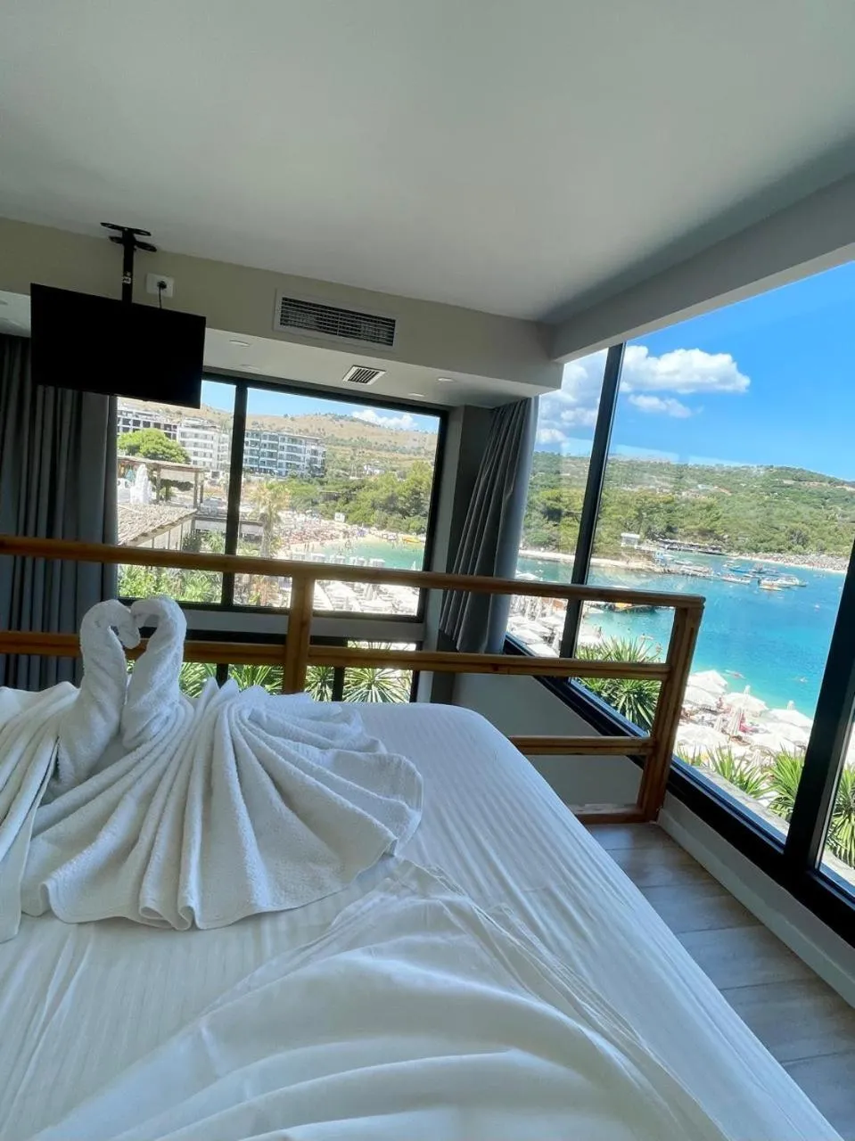 Sea view, Bed in HOTEL DENOEL