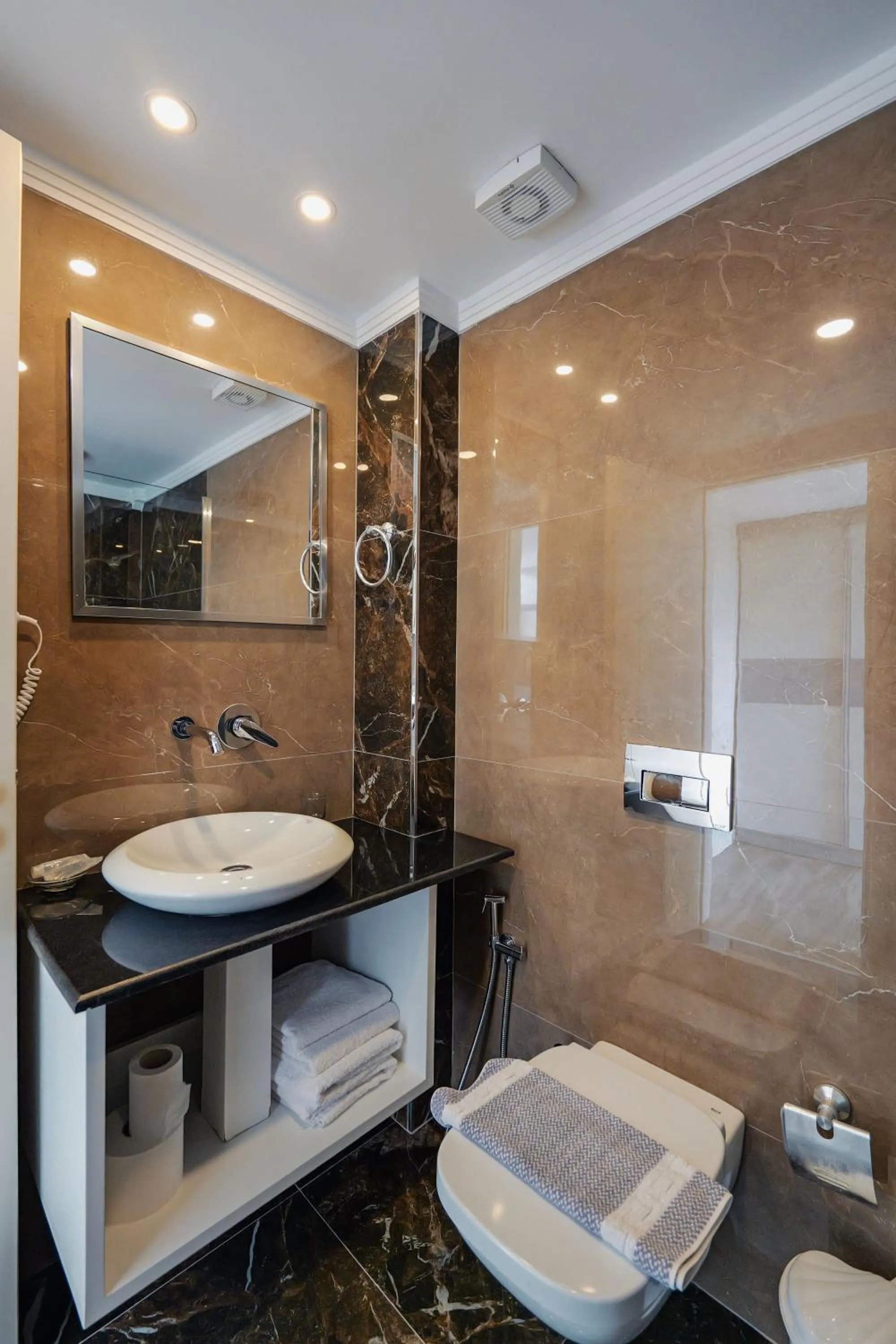Bathroom in HOTEL DENOEL