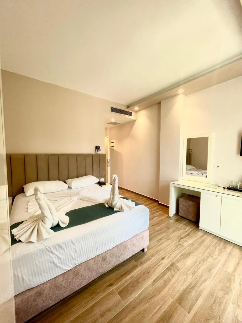Bedroom, Bed in HOTEL DENOEL