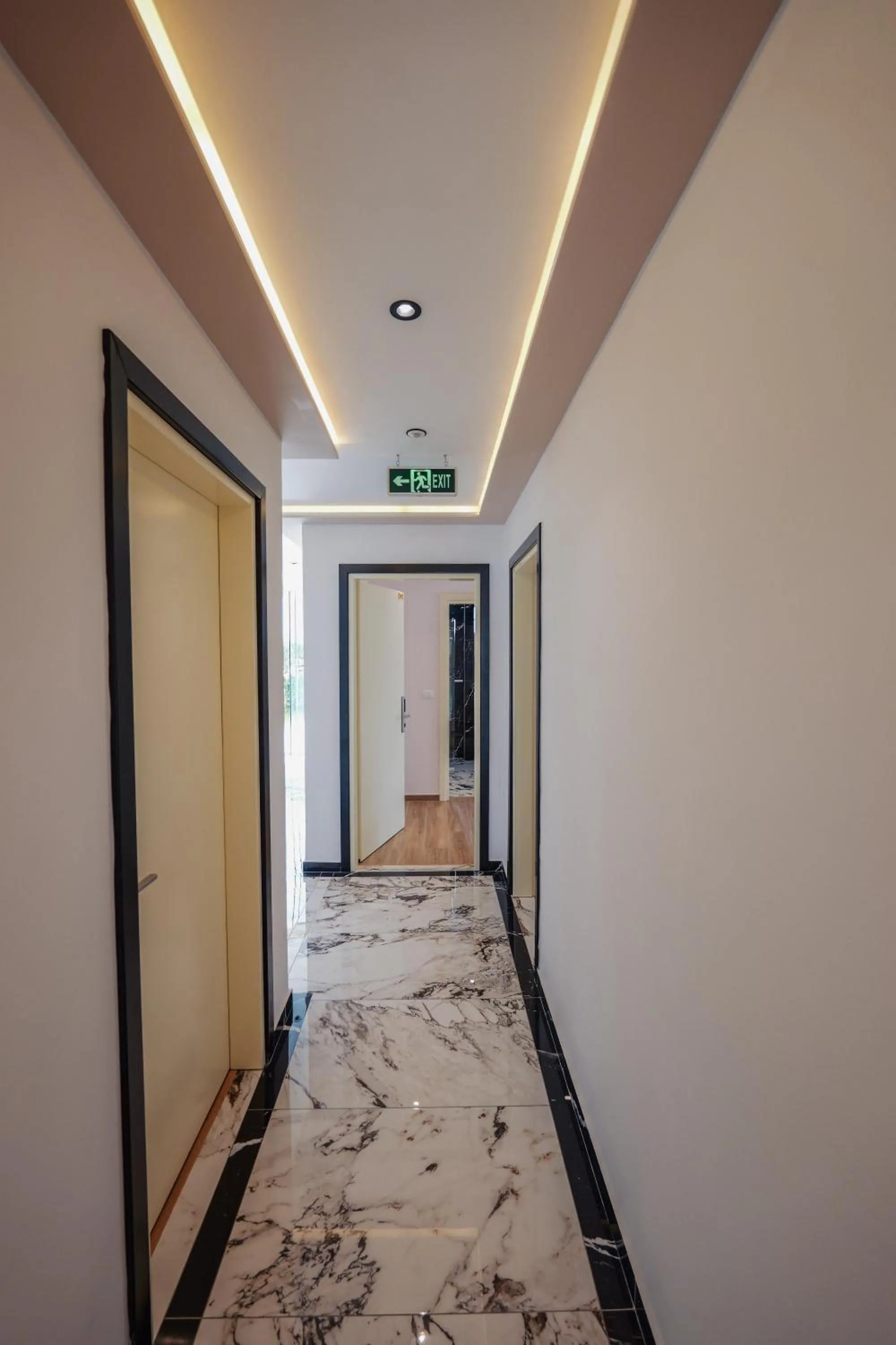 Lobby or reception in HOTEL DENOEL