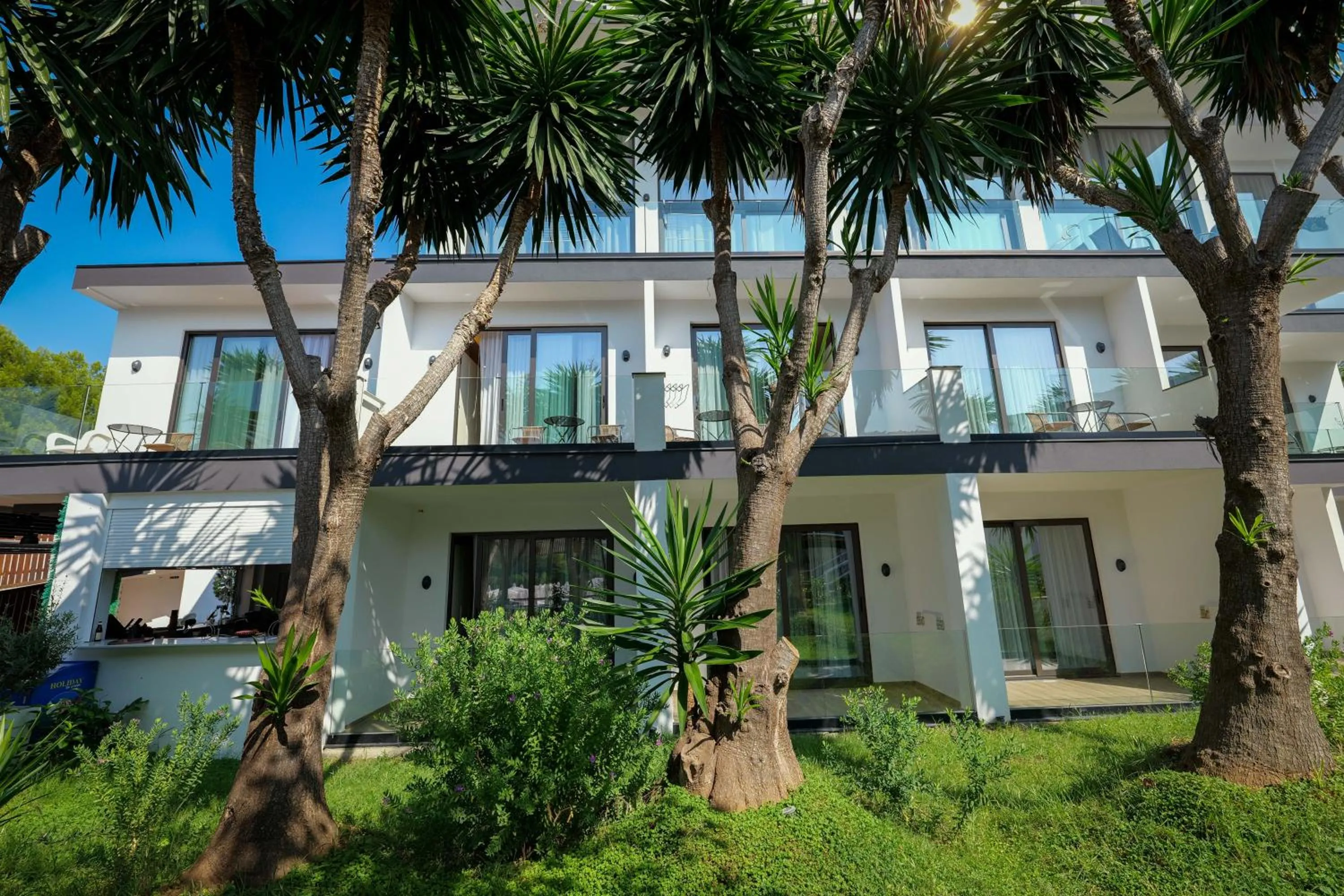 Property building in HOTEL DENOEL