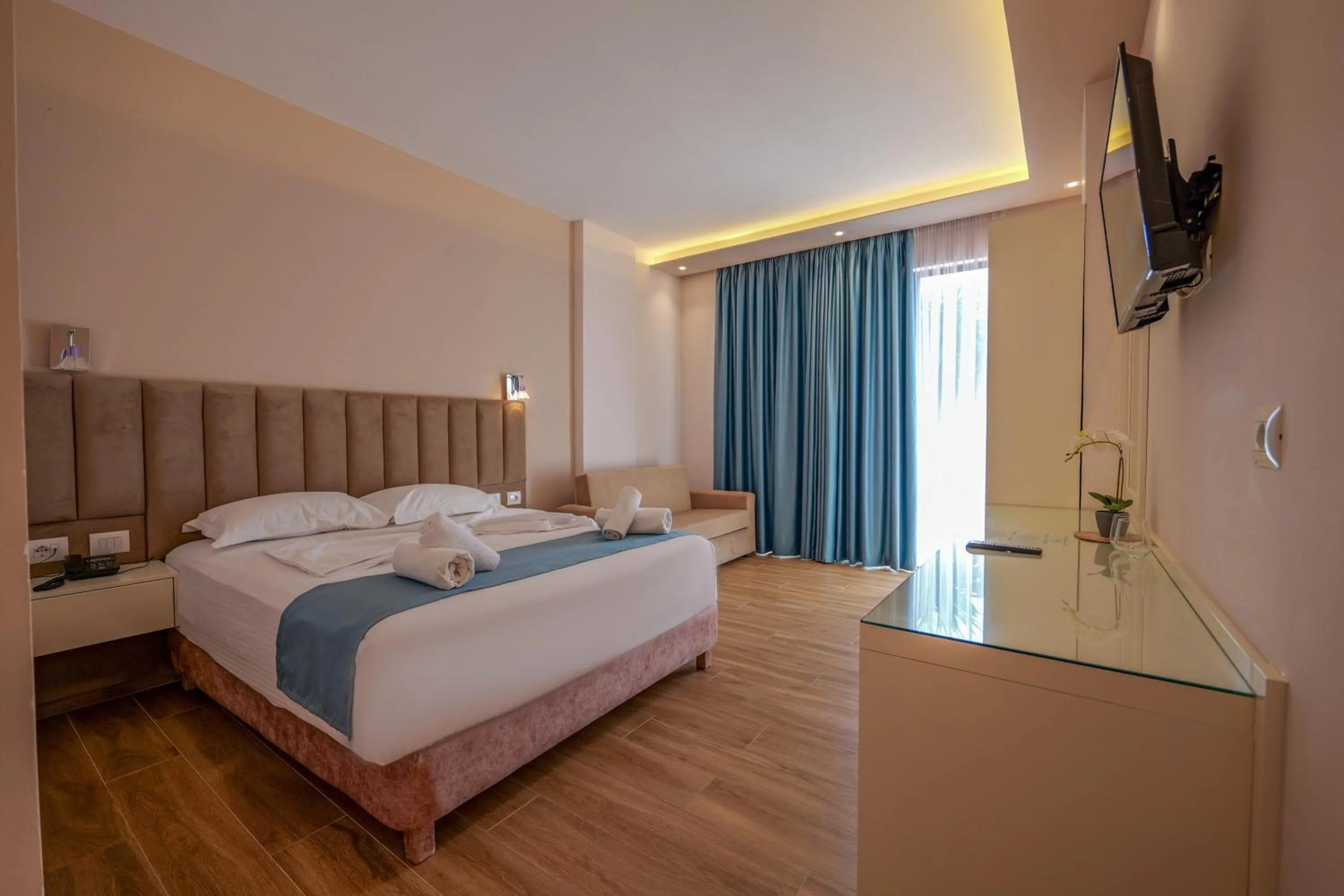Bed in HOTEL DENOEL