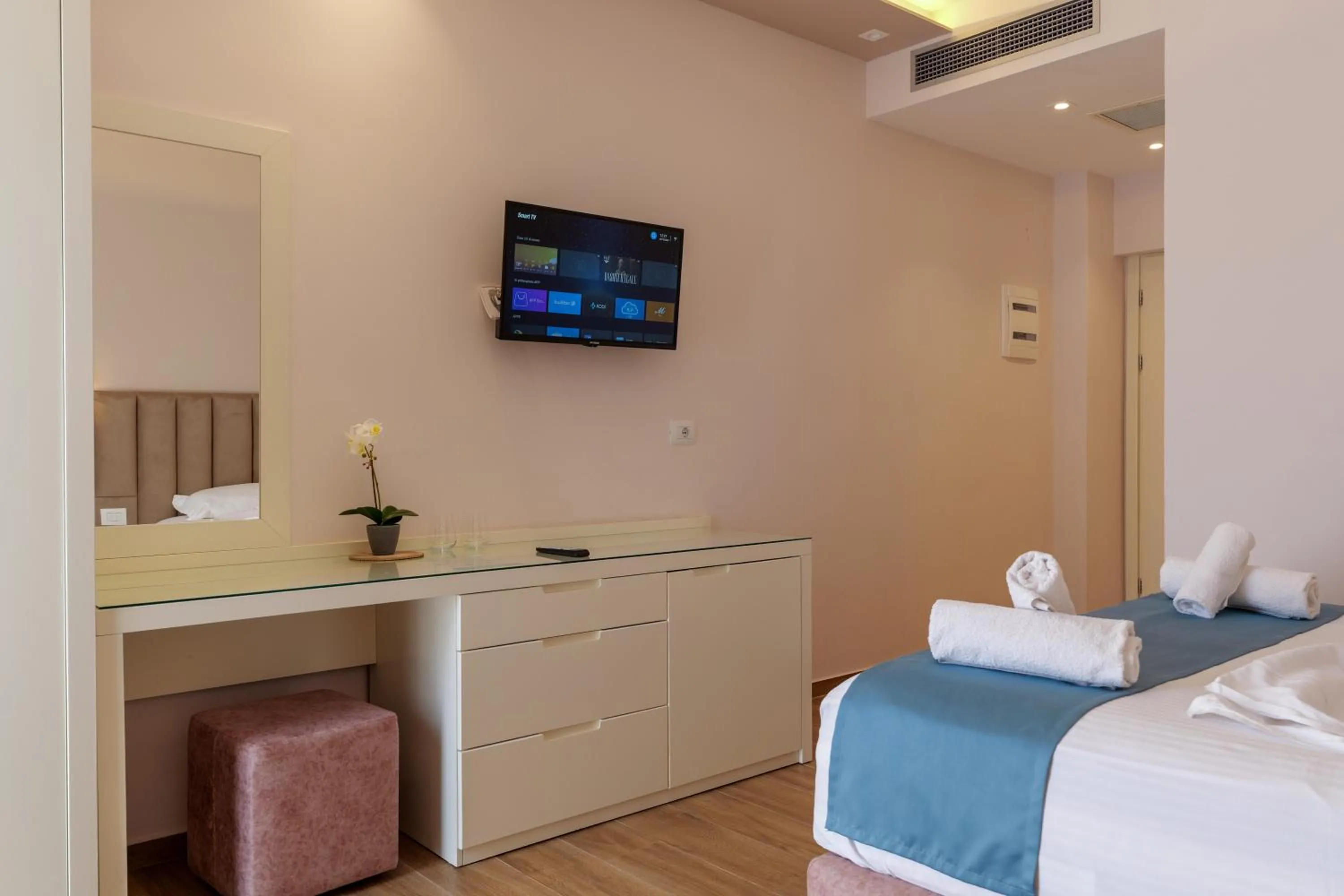 Bed in HOTEL DENOEL