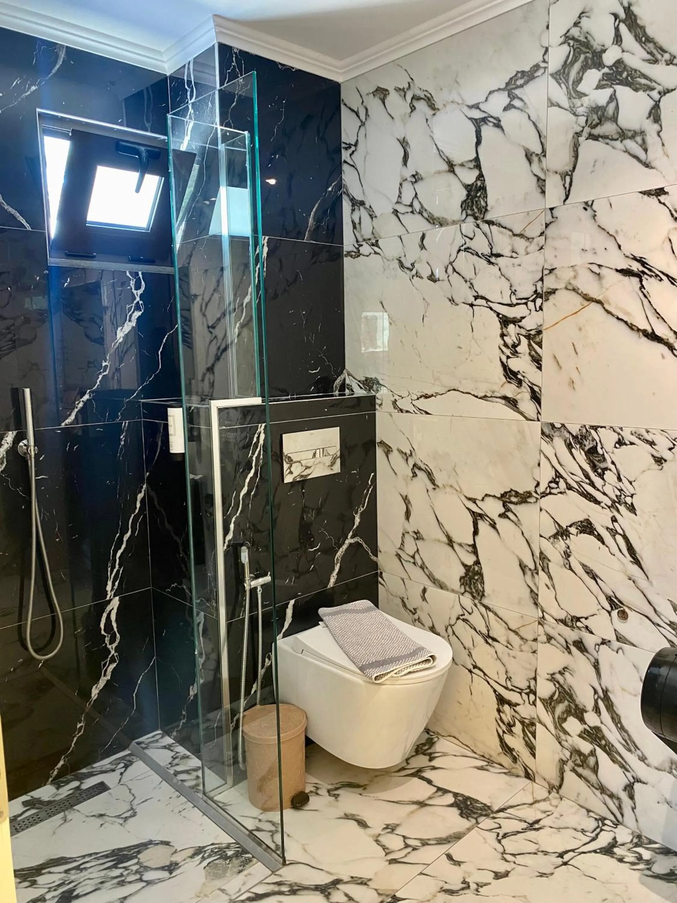 Bathroom in HOTEL DENOEL