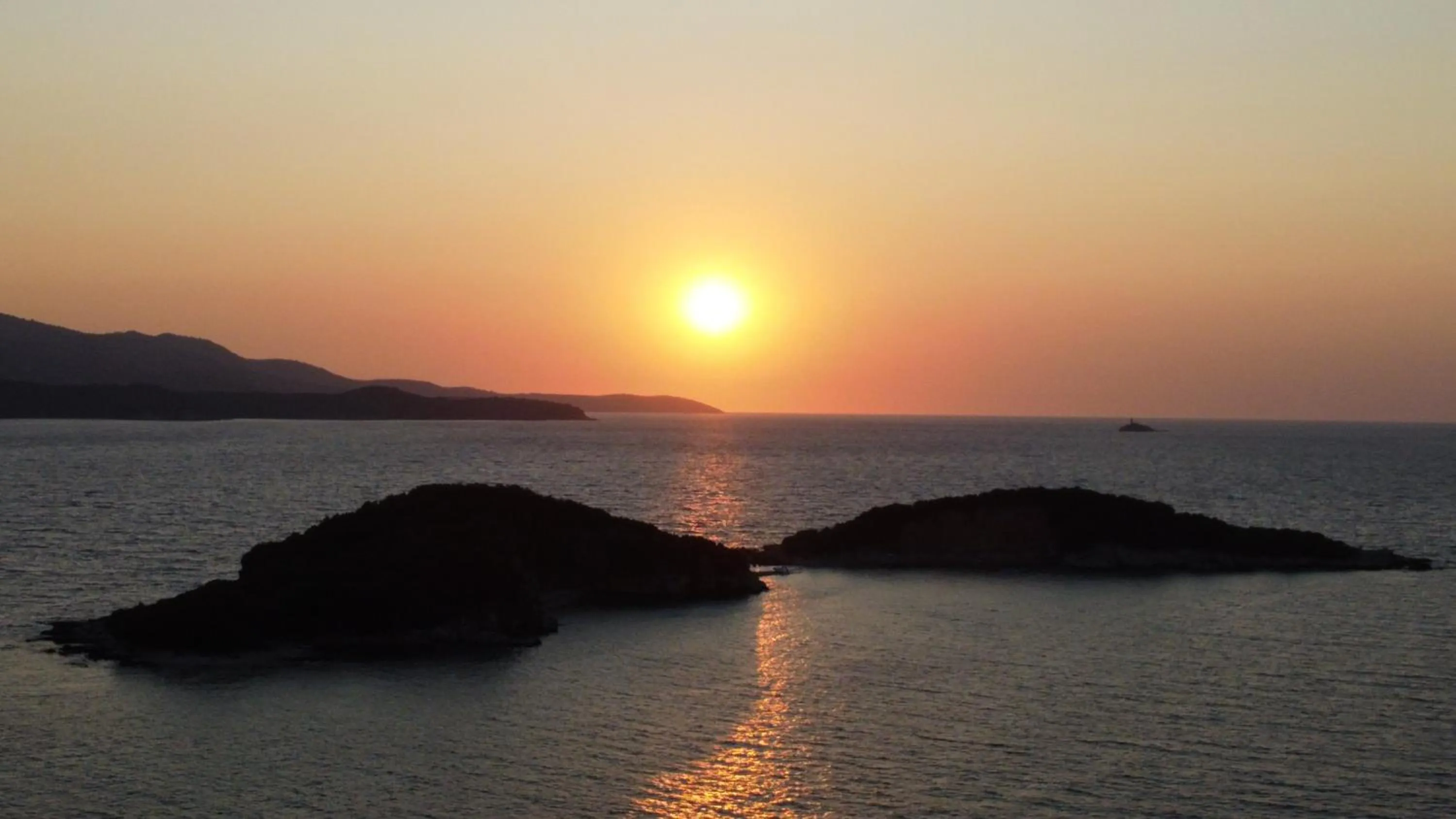 Sunset in HOTEL DENOEL