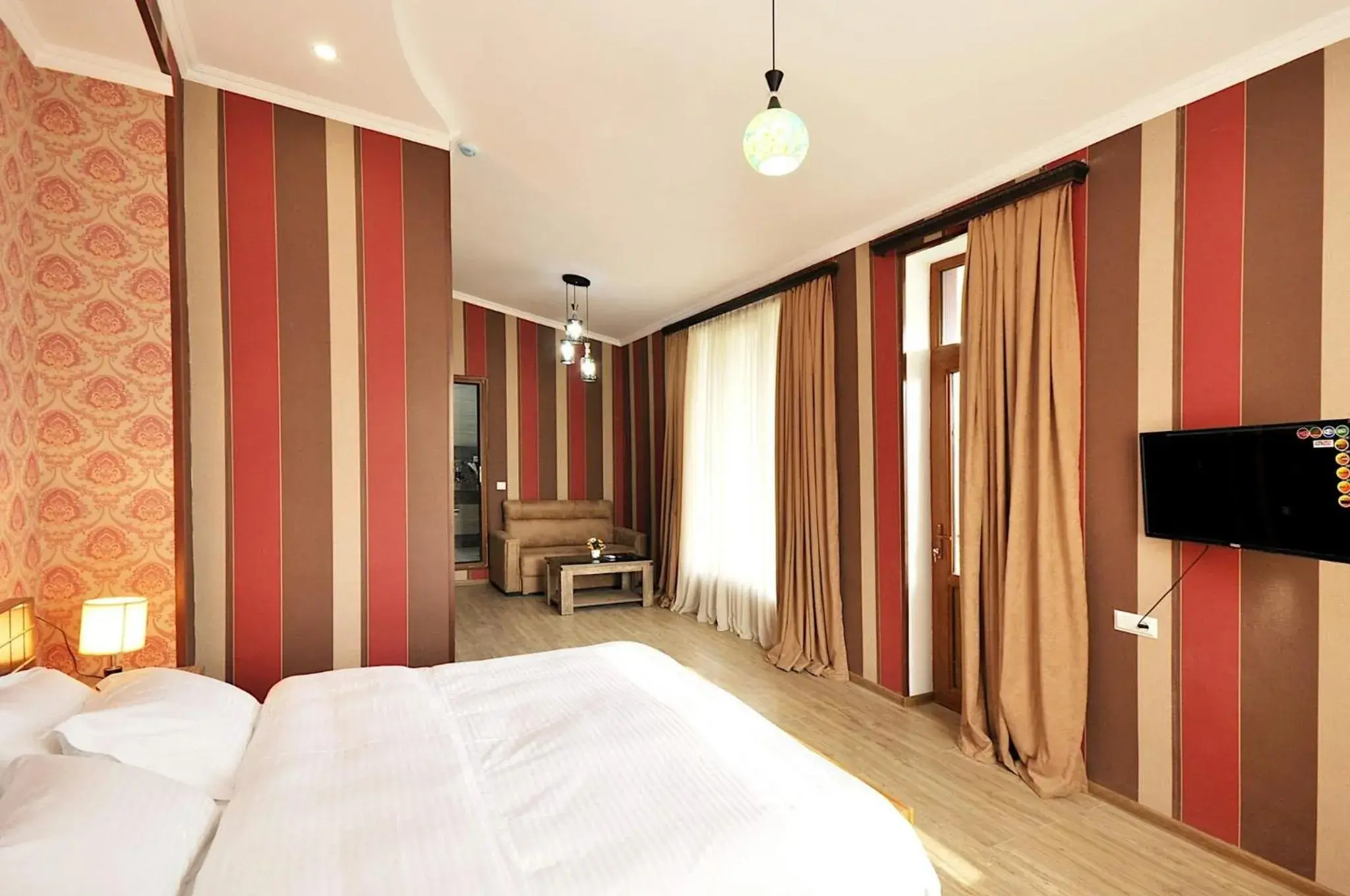 Communal lounge/ TV room, Bed in BERIKA HOUSE Communal lounge/ TV room, Bed in BERIKA HOUSE