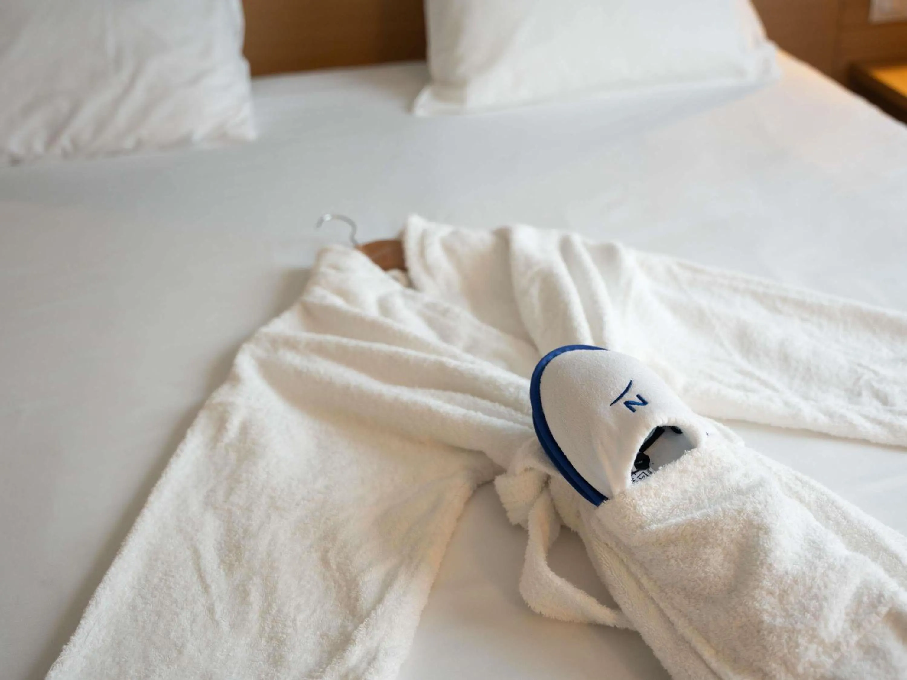 Bedroom, Bed in Novotel Nantes Centre Bord de Loire