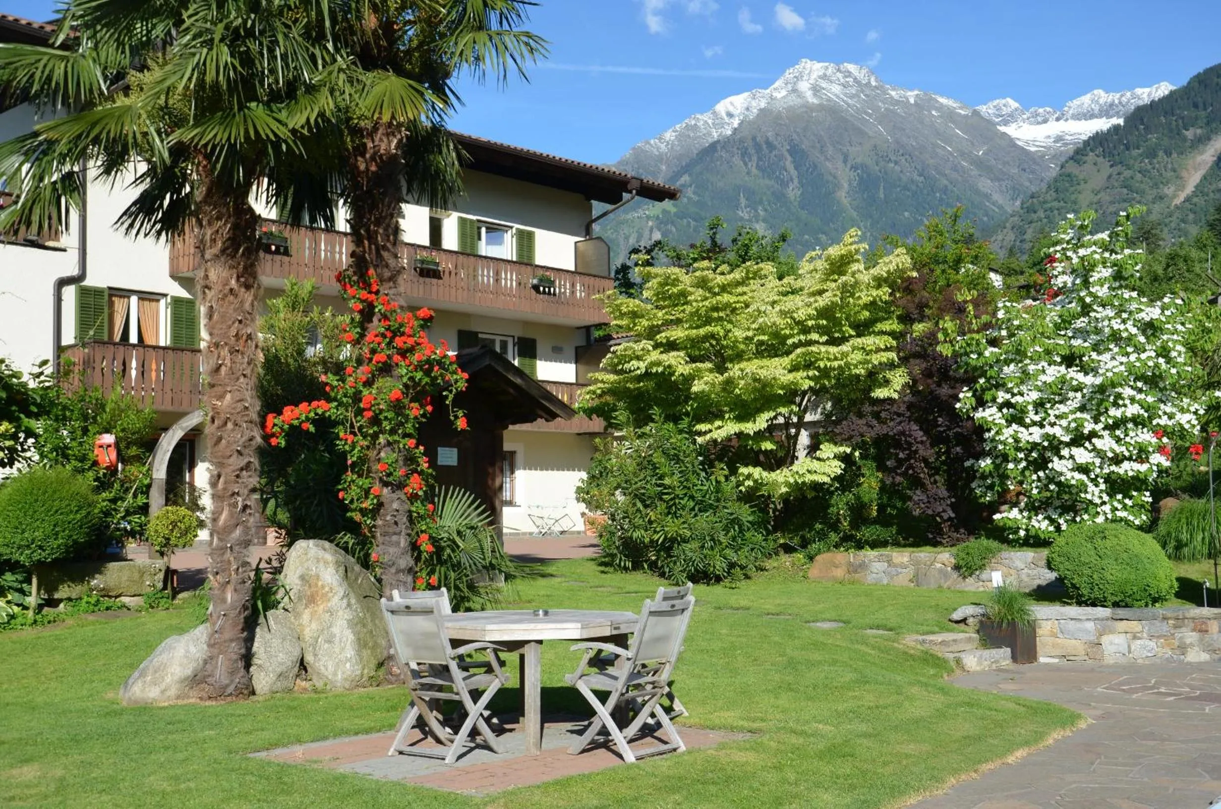 Property building in Obermaratscher Apartments Residence