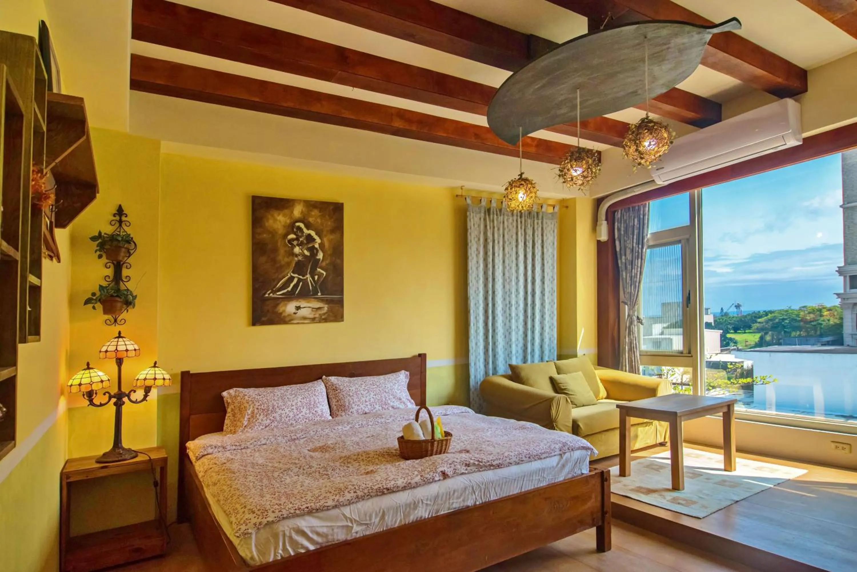 Photo of the whole room, Bed in Seville Countrified B&B