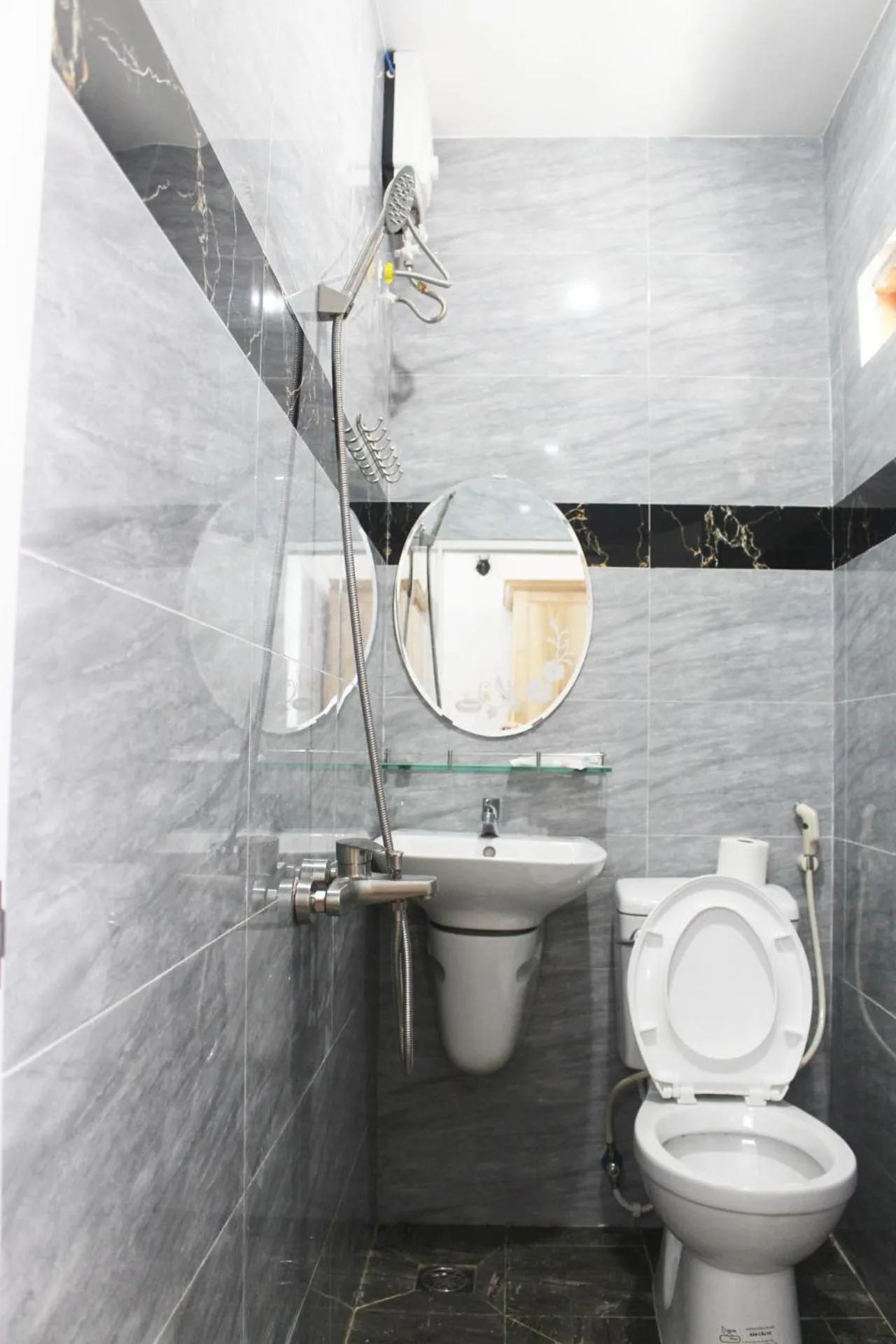 Toilet in Saigon City Center Hostel