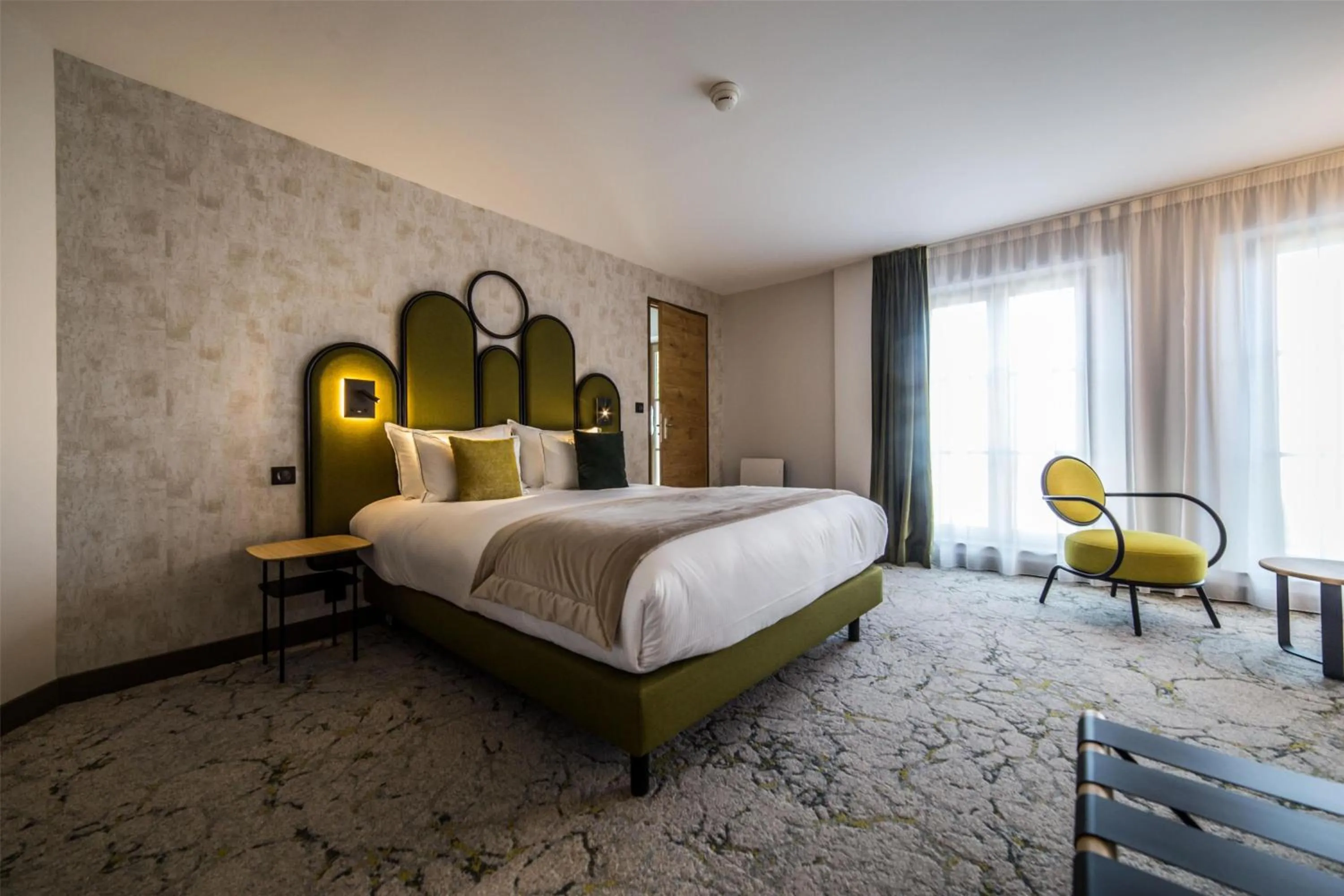 Photo of the whole room, Bed in Best Western Le Relais du Vigneron