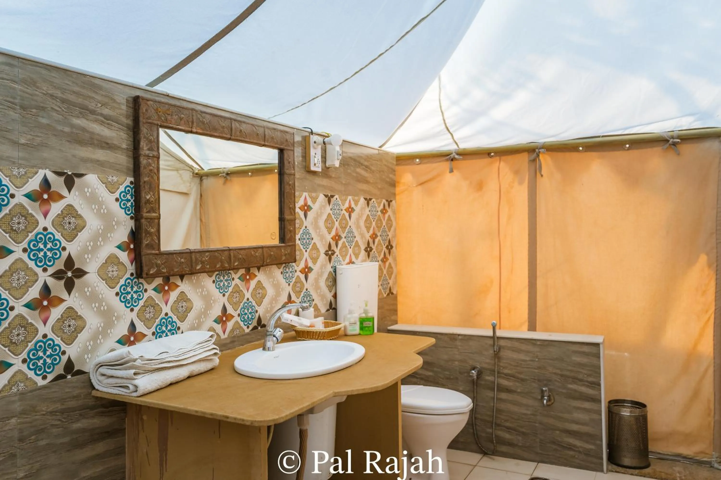 Bathroom in Pal Rajah Desert Camp