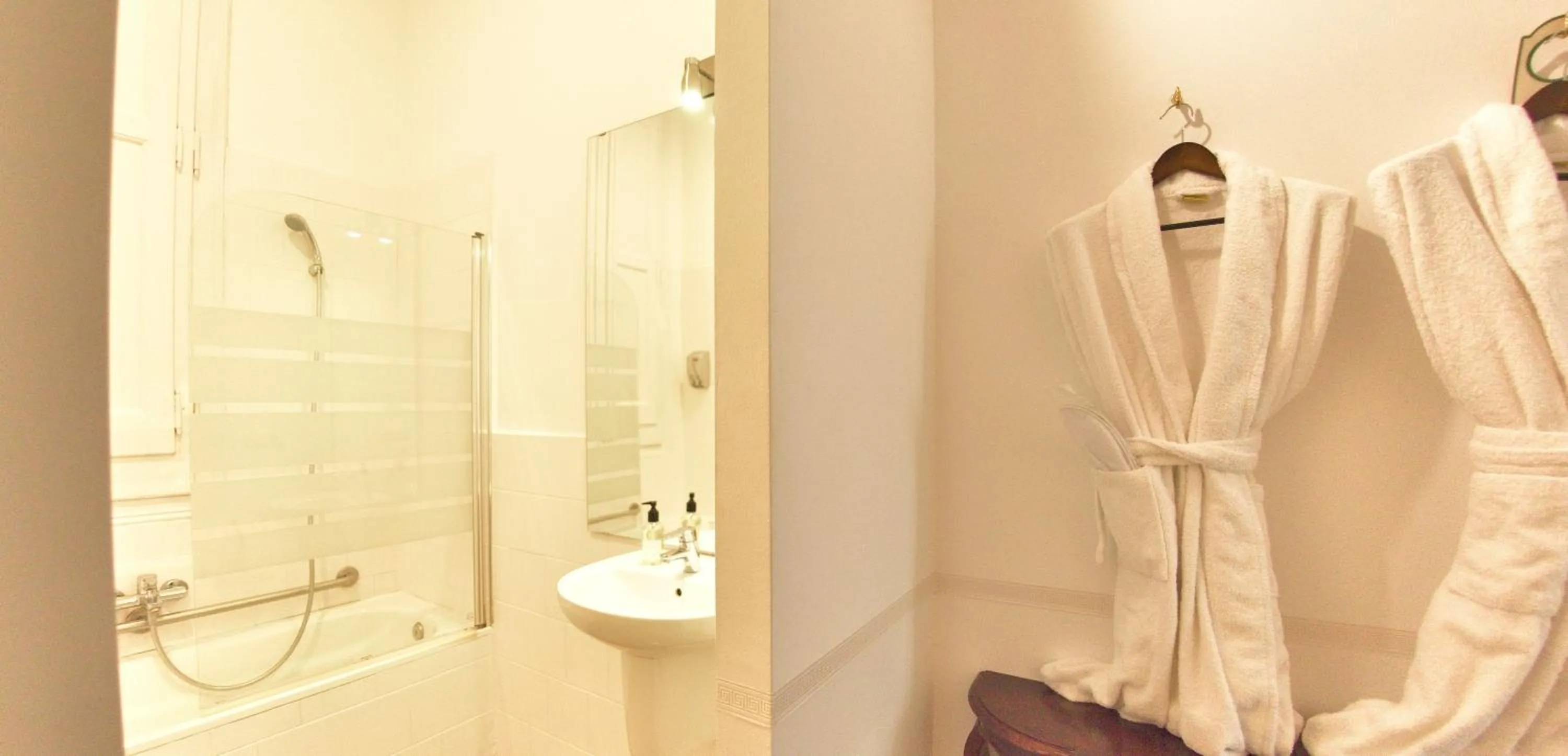 Bathroom in Mihlton Barcelona Boutique B&B