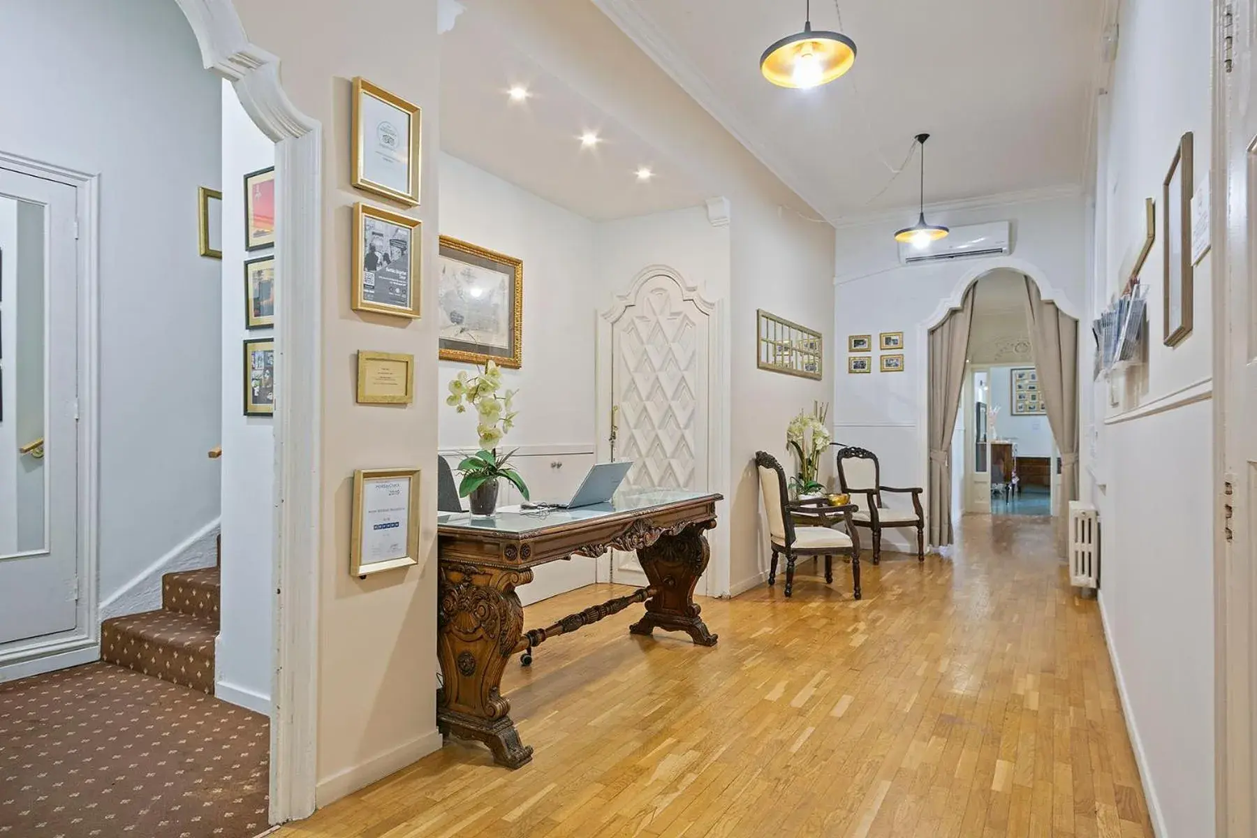 Lobby or reception in Mihlton Barcelona Boutique B&B Lobby or reception in Mihlton Barcelona Boutique B&B