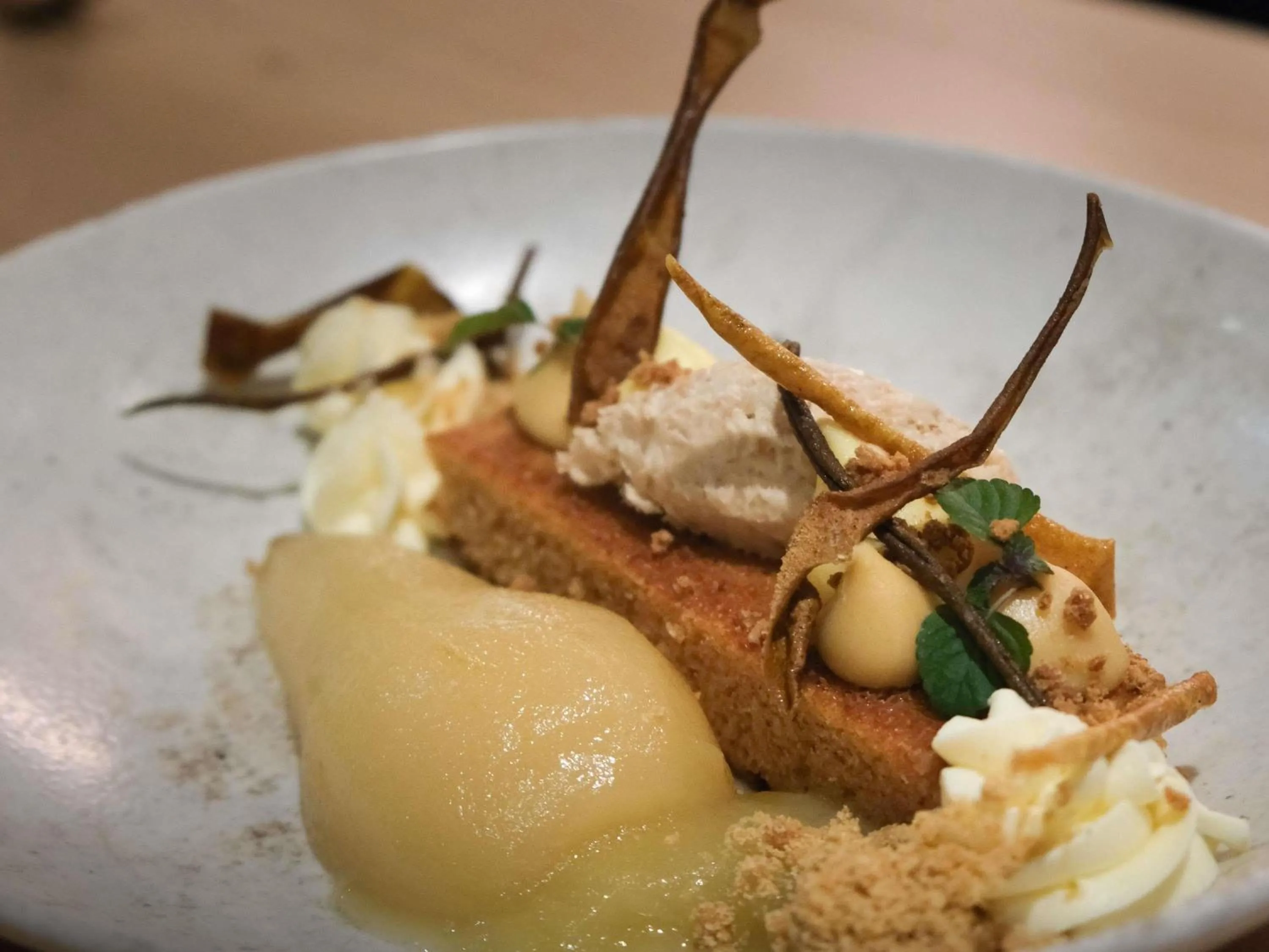 Restaurant/places to eat in Mercure Saint Omer Centre Gare