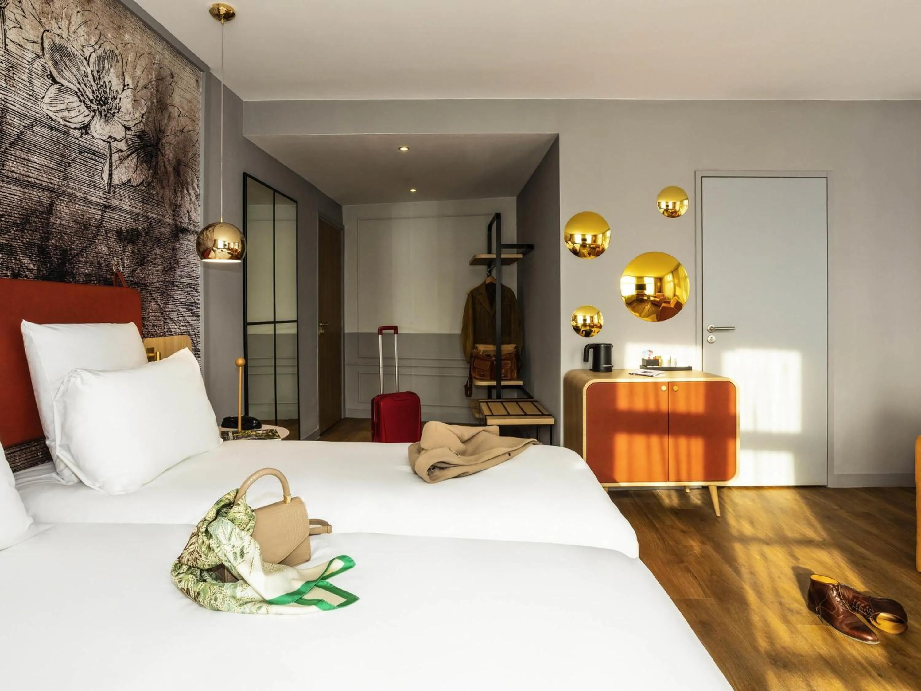 Photo of the whole room, Bed in Mercure Saint Omer Centre Gare