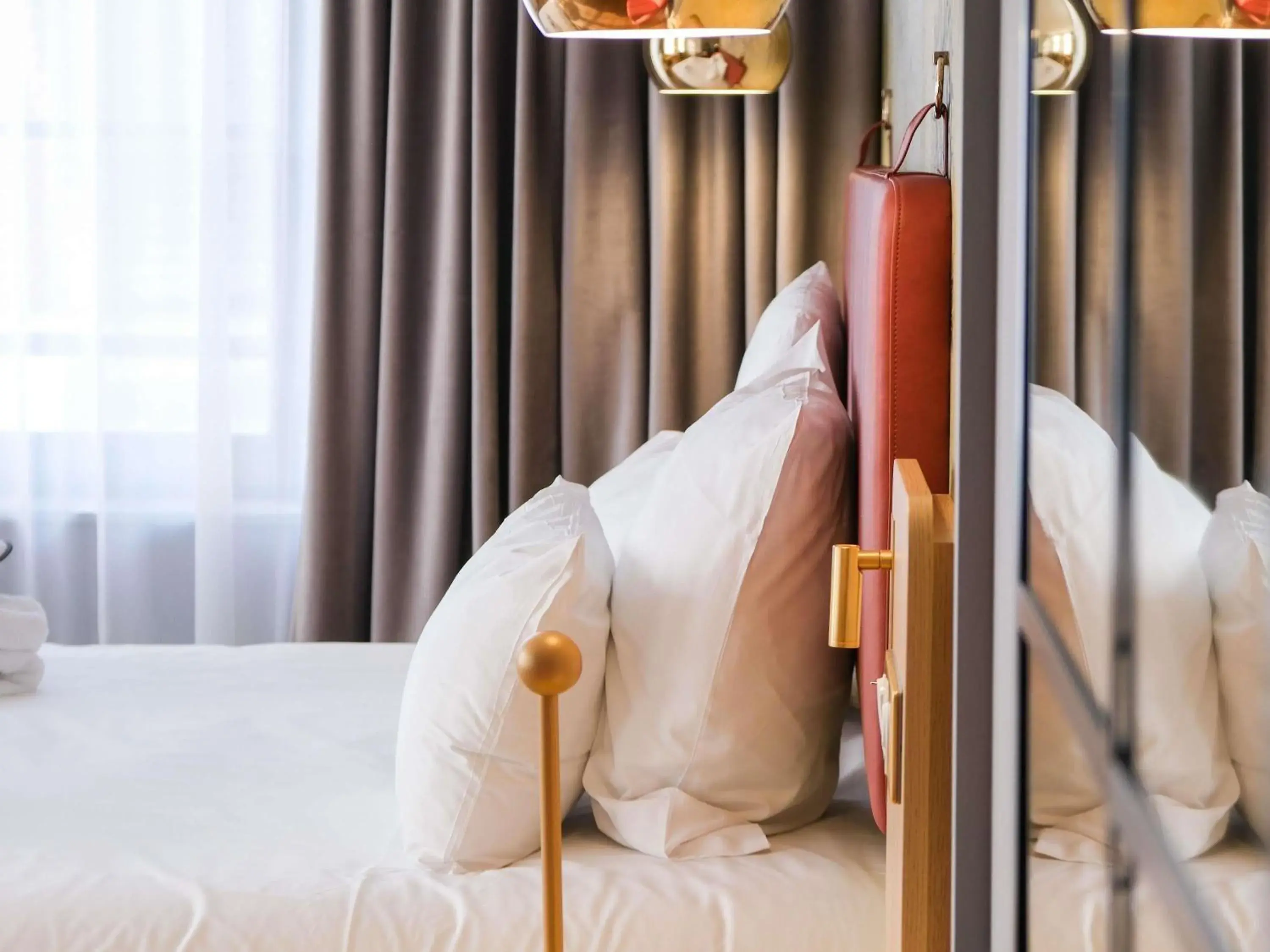 Bedroom, Bed in Mercure Saint Omer Centre Gare Bedroom, Bed in Mercure Saint Omer Centre Gare