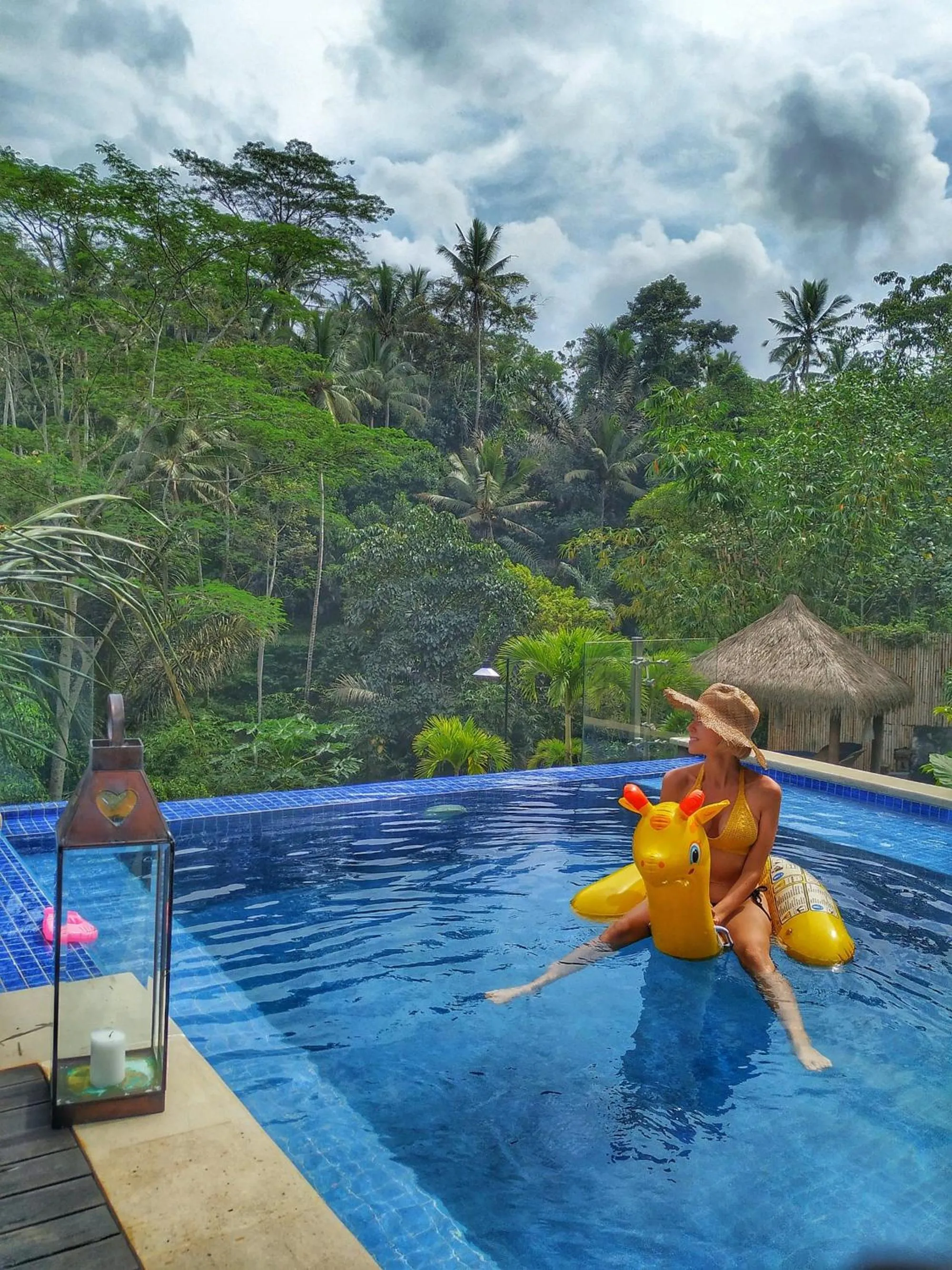Swimming pool in Puri Kasih Gottlieb