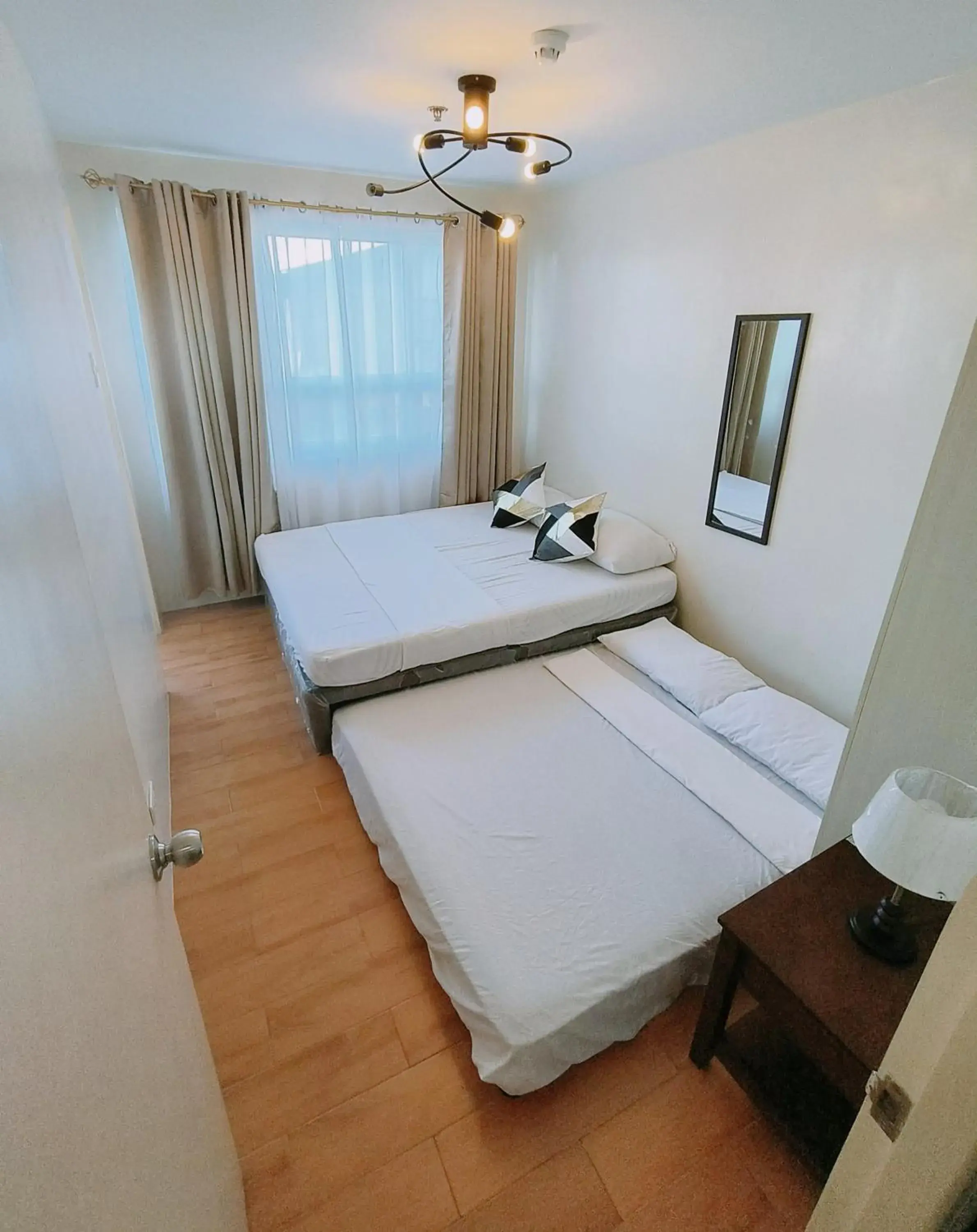 Bed in Davao Condo 2BR Pool Wifi Netflix Bed in Davao Condo 2BR Pool Wifi Netflix