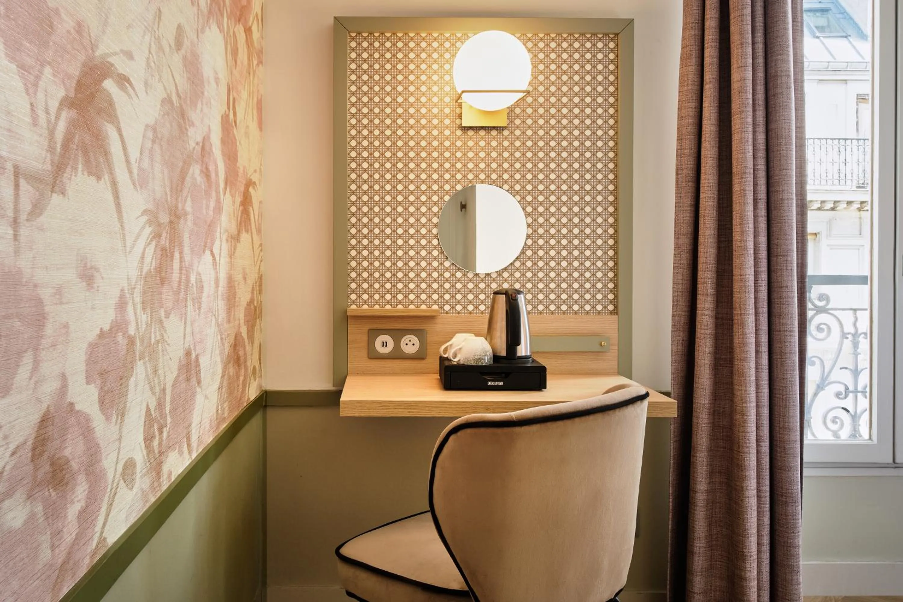 Hotel Cervantes by Happyculture