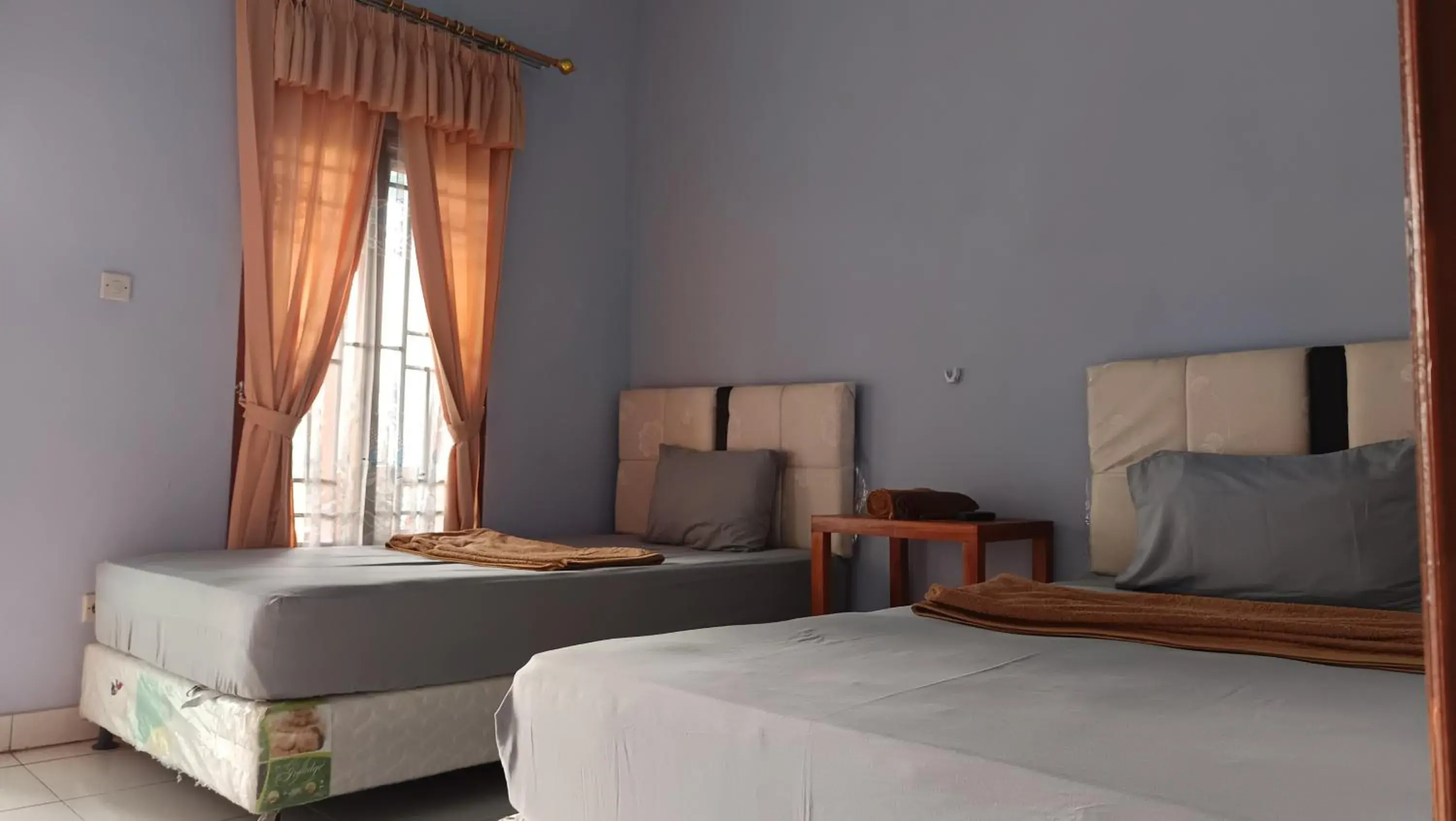 Economy Twin Room in Embun Rinjani Homestay Economy Twin Room in Embun Rinjani Homestay