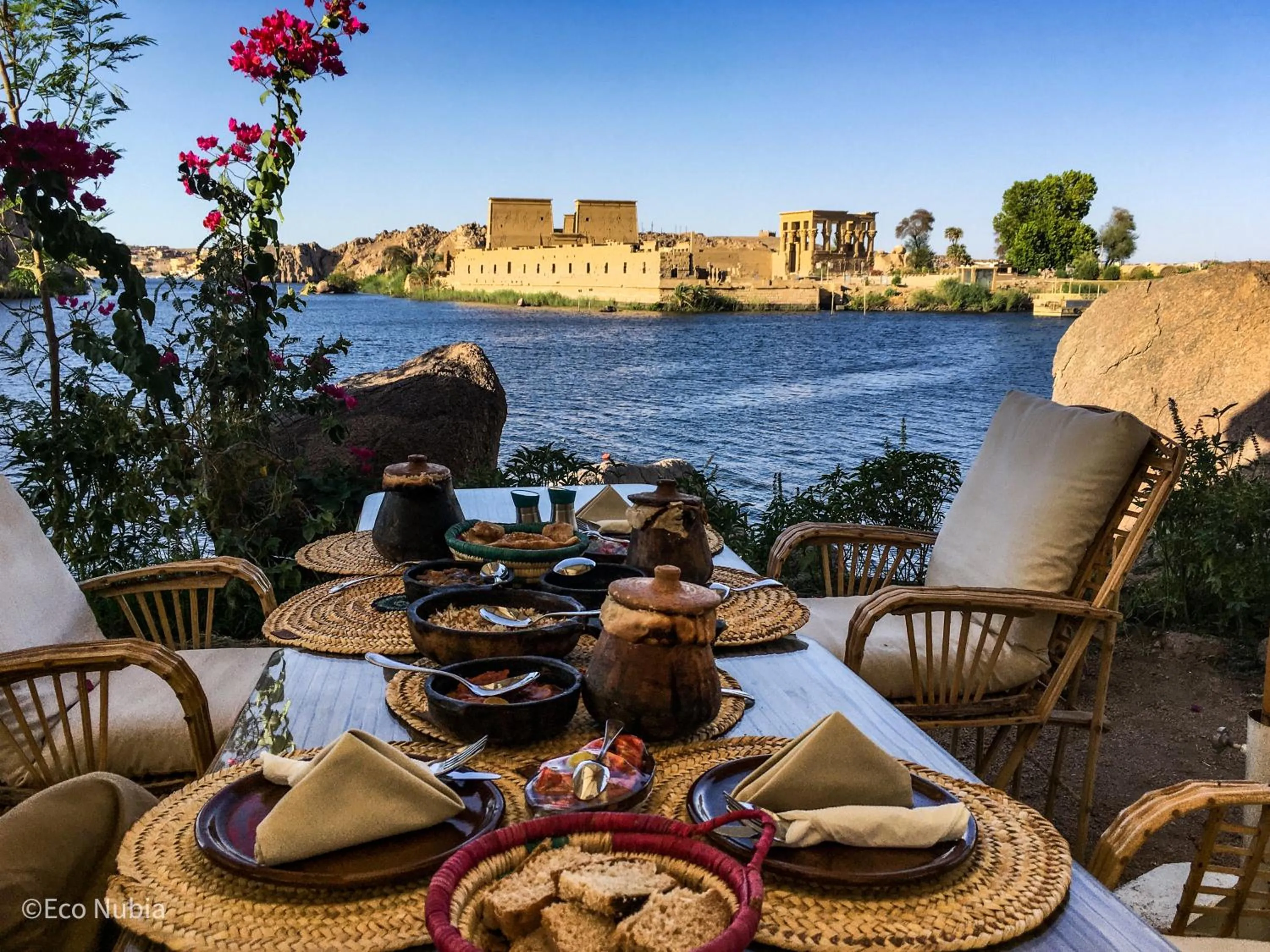Restaurant/places to eat in Eco Nubia