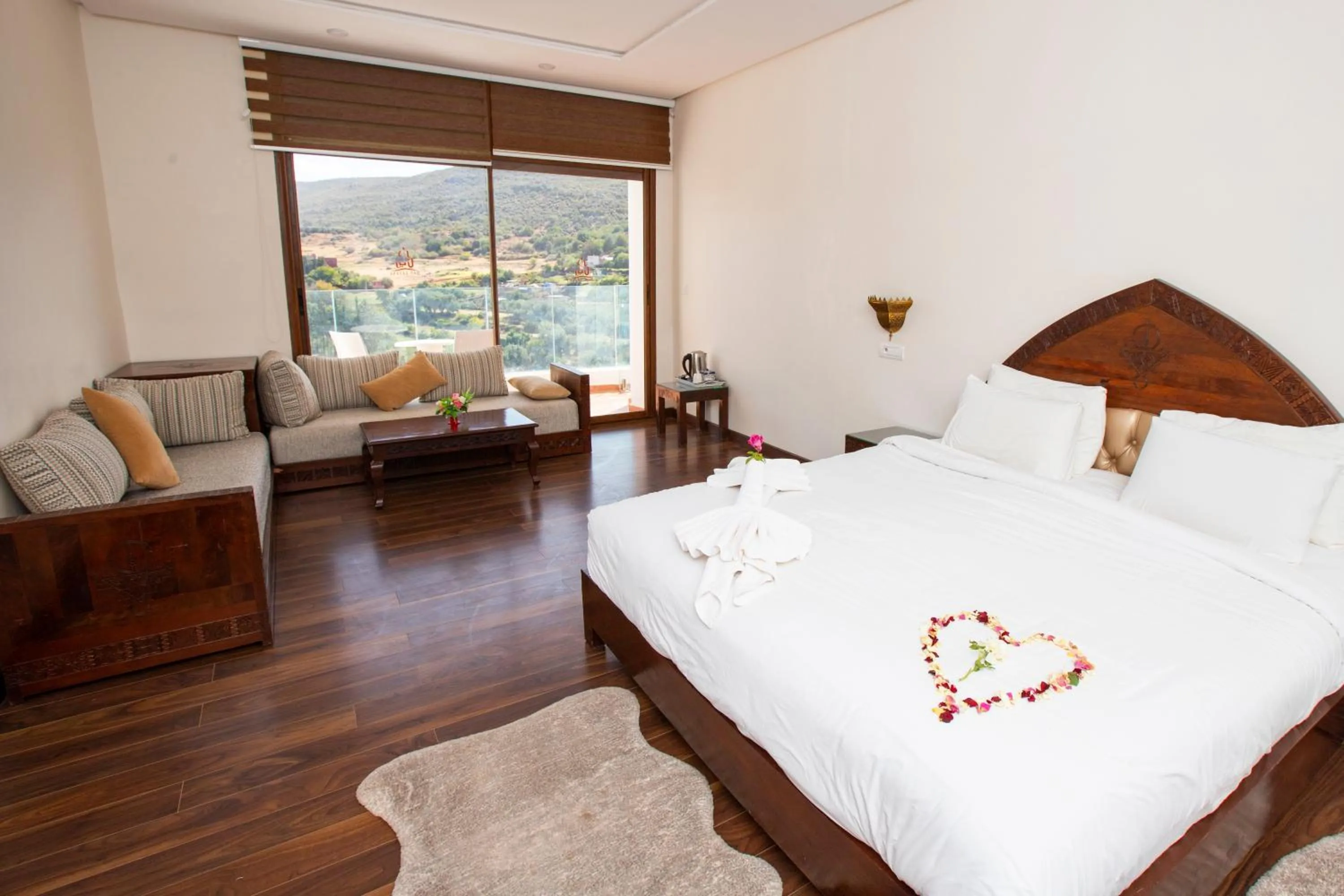 Property building, Bed in Dar Zayane