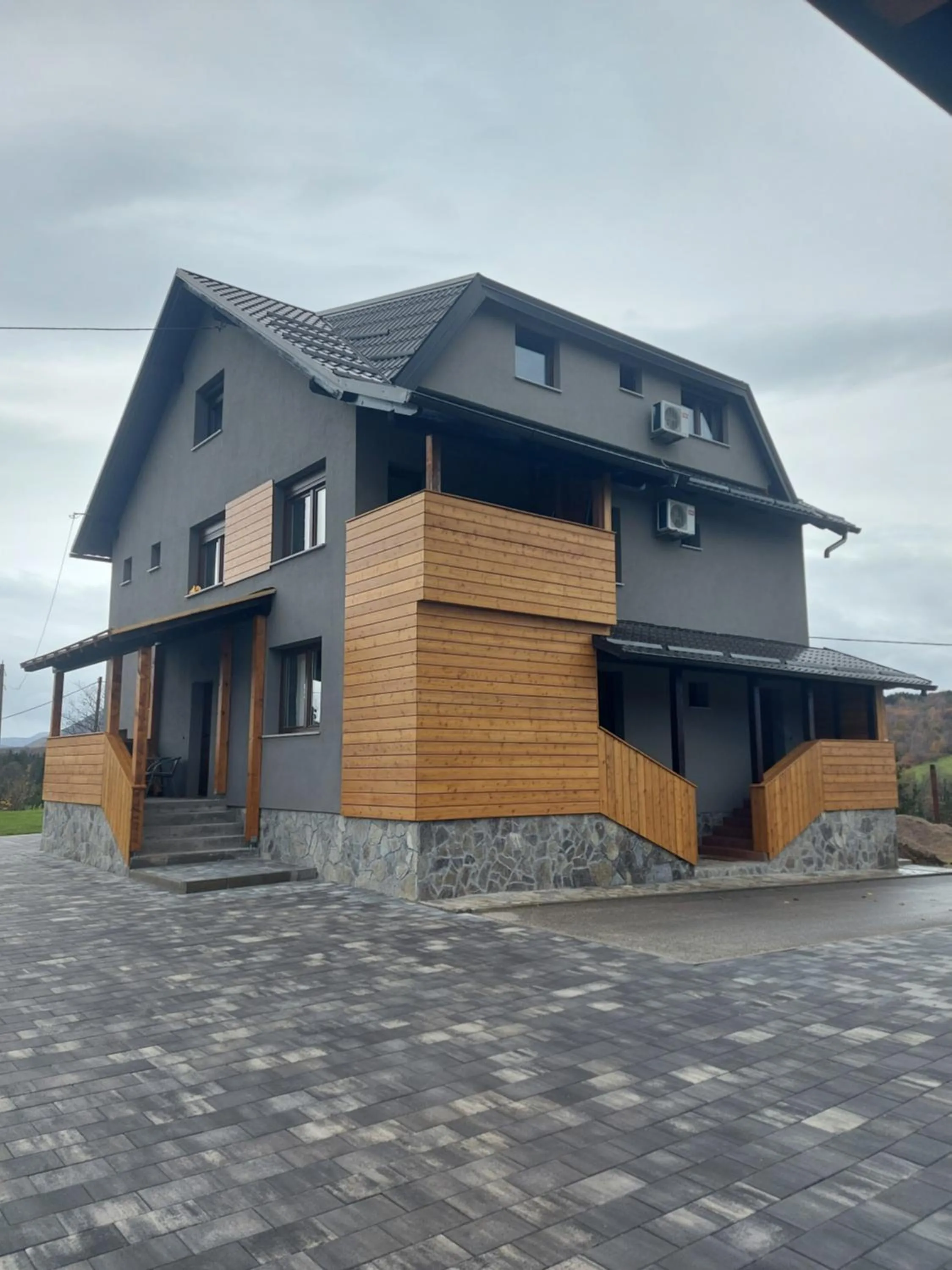 Property building in 4 Seasons Guest House