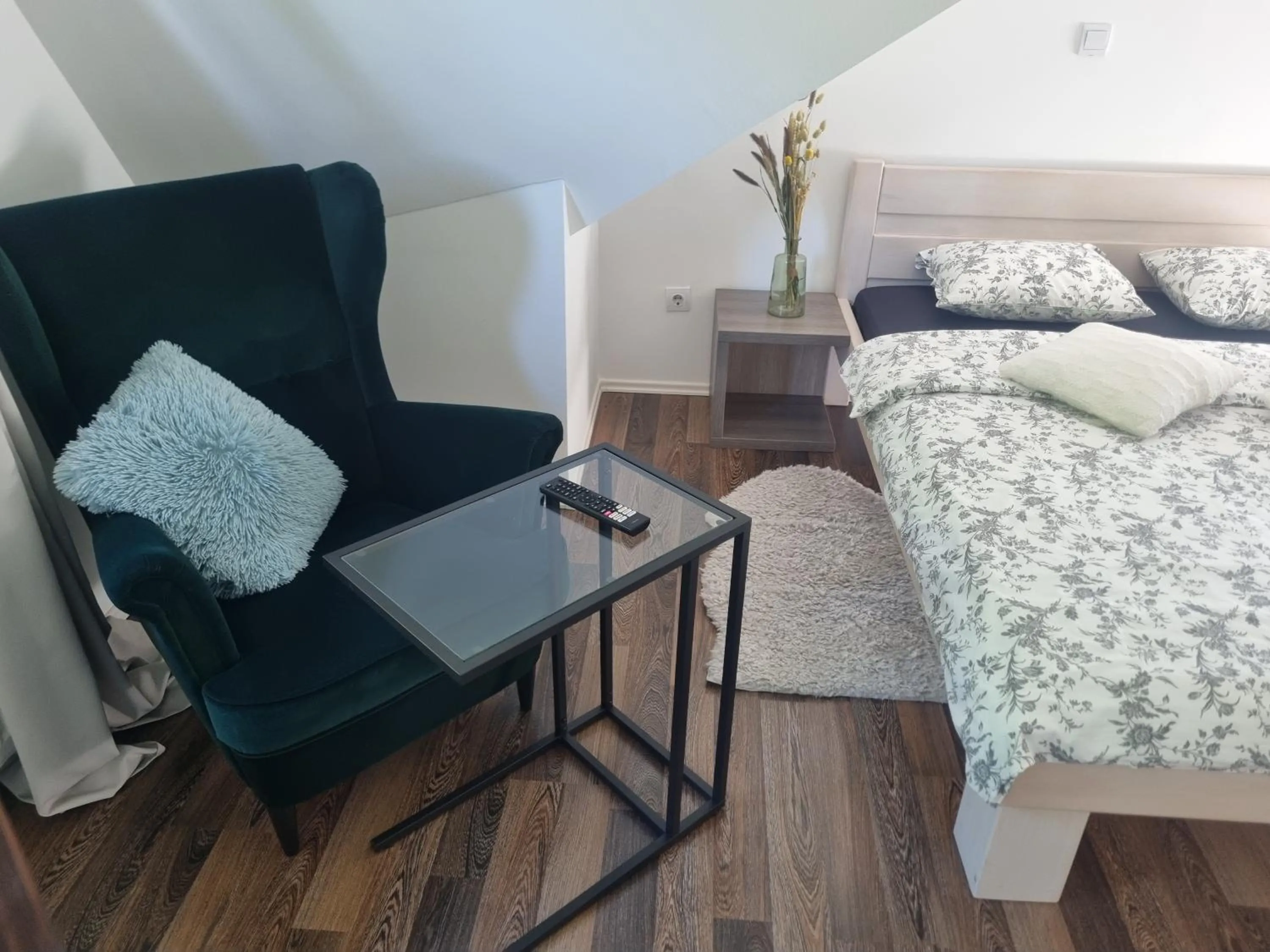 Bed in 4 Seasons Guest House