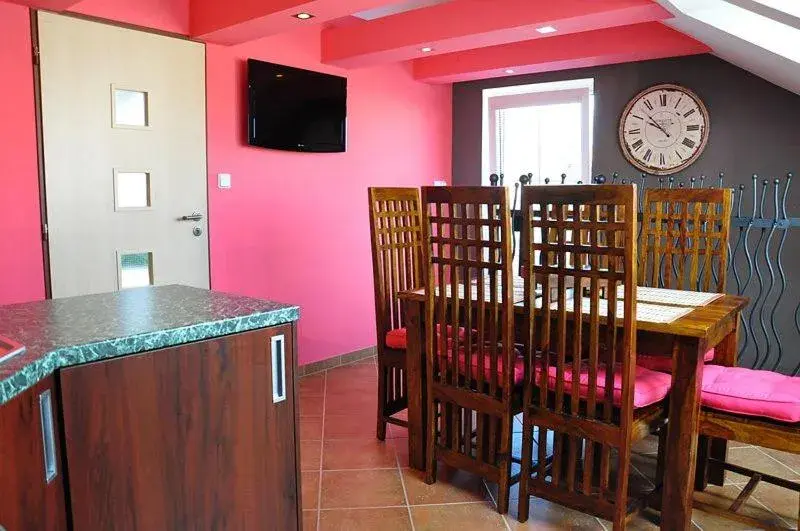 Two-Bedroom Apartment with Balcony in Penzion Farma Two-Bedroom Apartment with Balcony in Penzion Farma