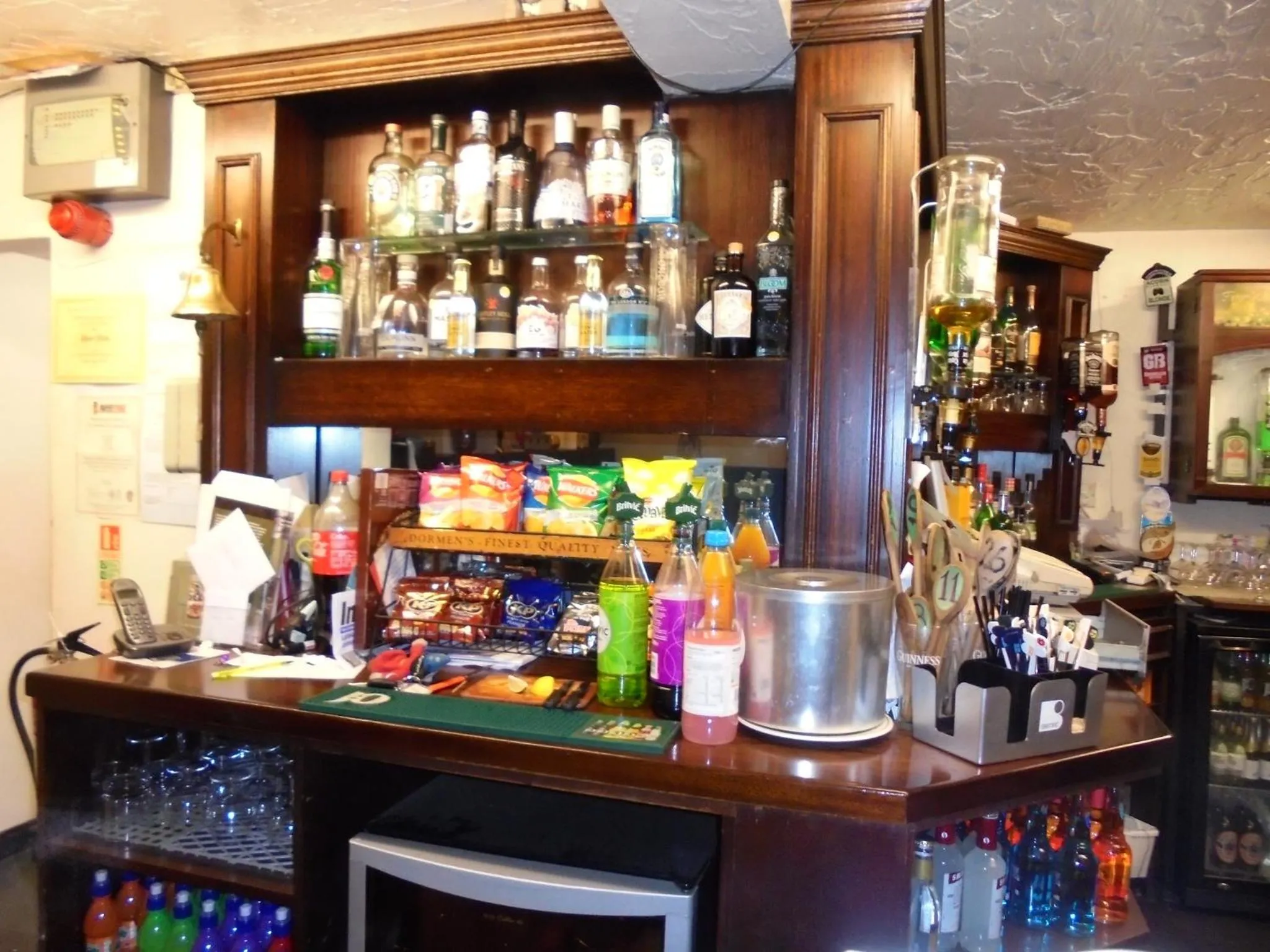 Lounge or bar in The River Don Tavern and Lodge