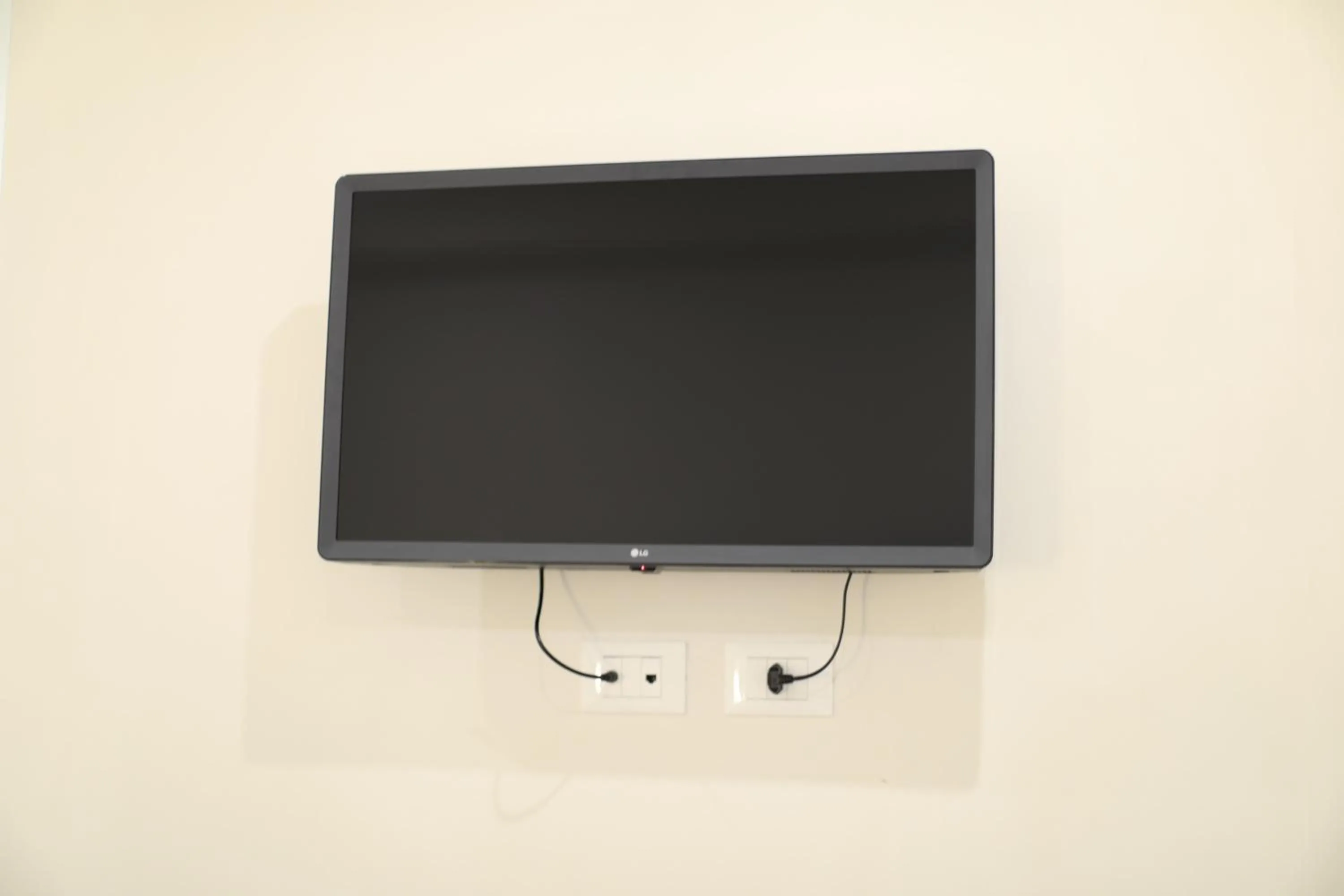 TV and multimedia in Baia Azzurra B&B