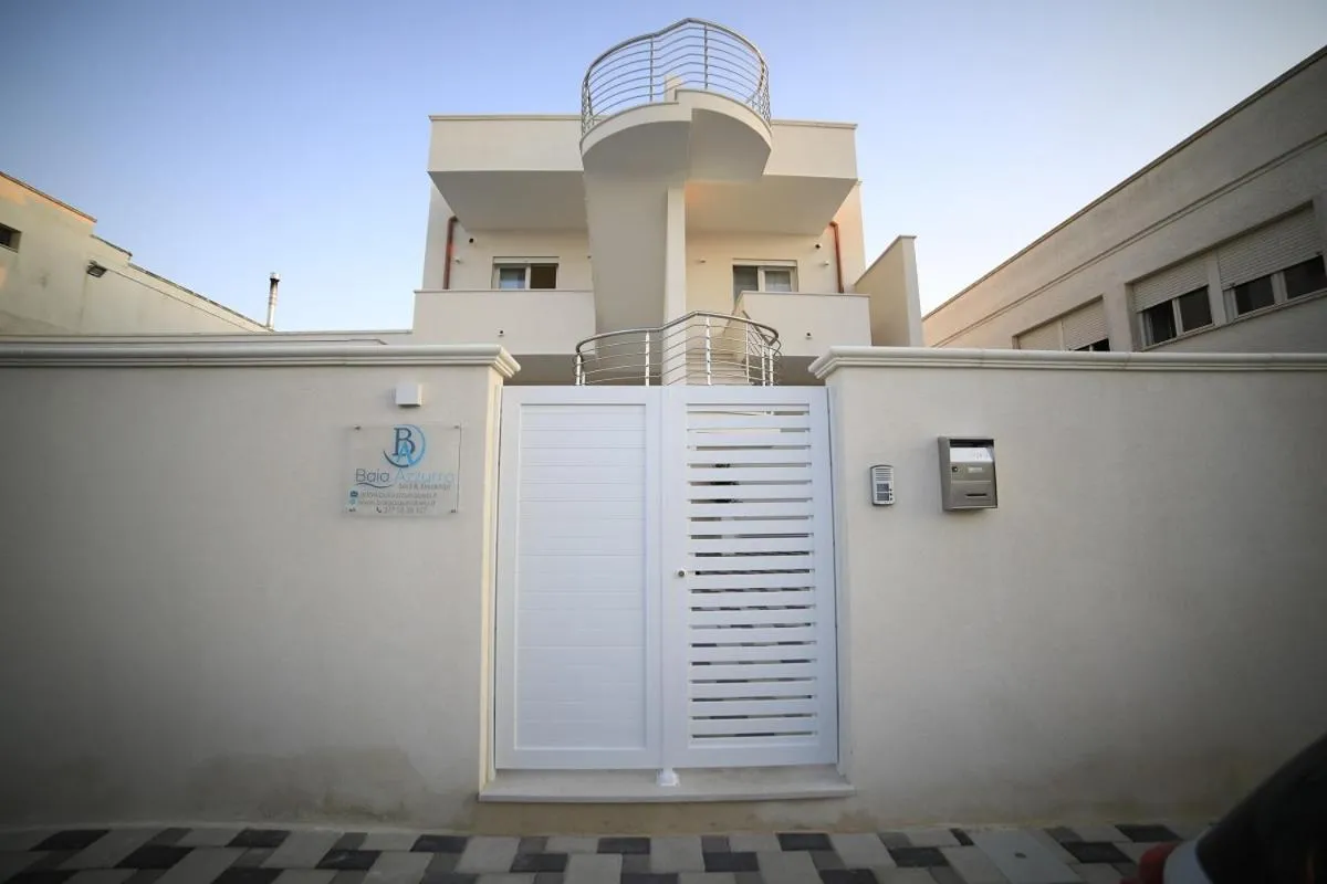 Baia Azzurra B&B