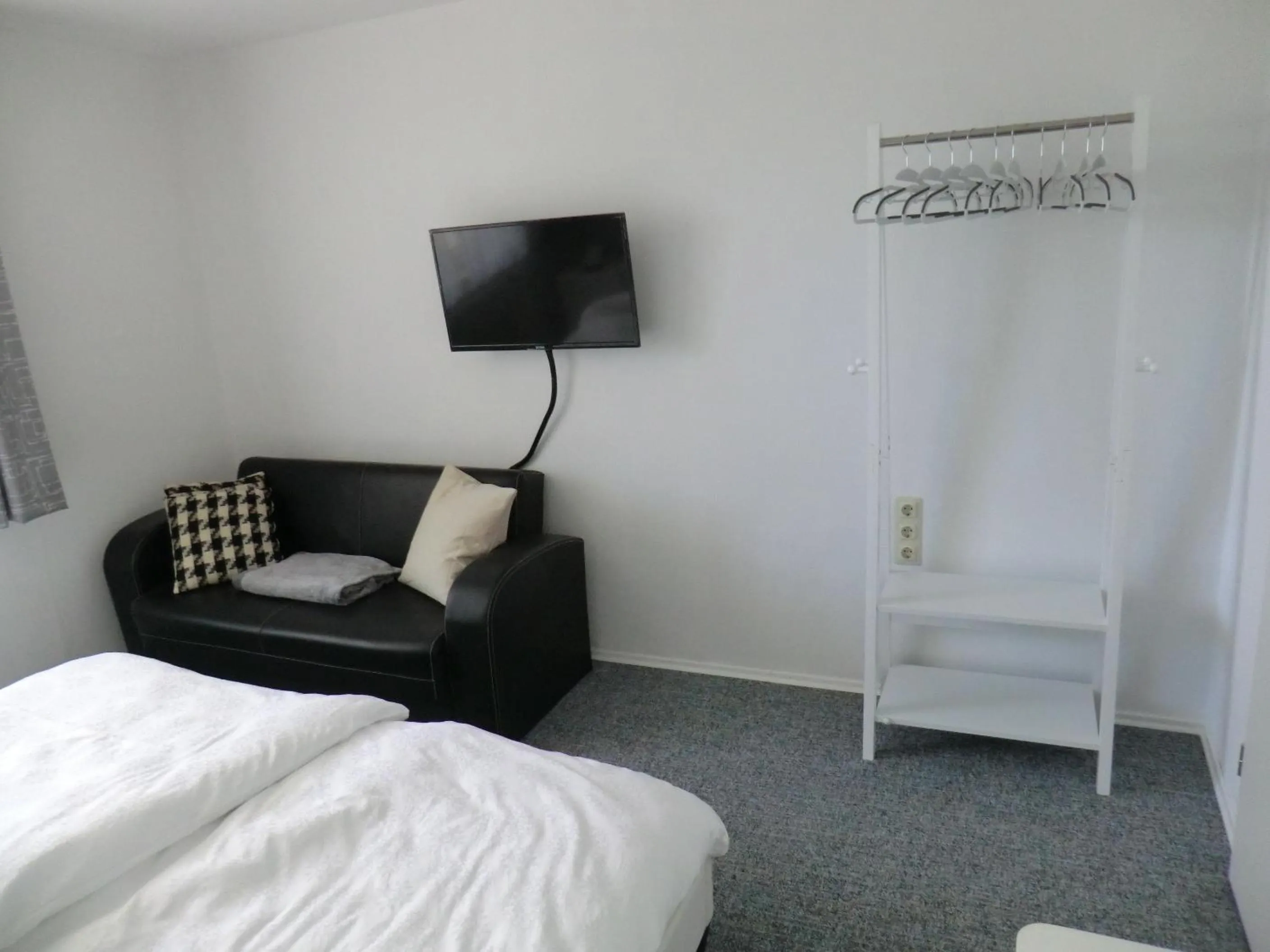 TV and multimedia, Bed in Fam.Schwenkel