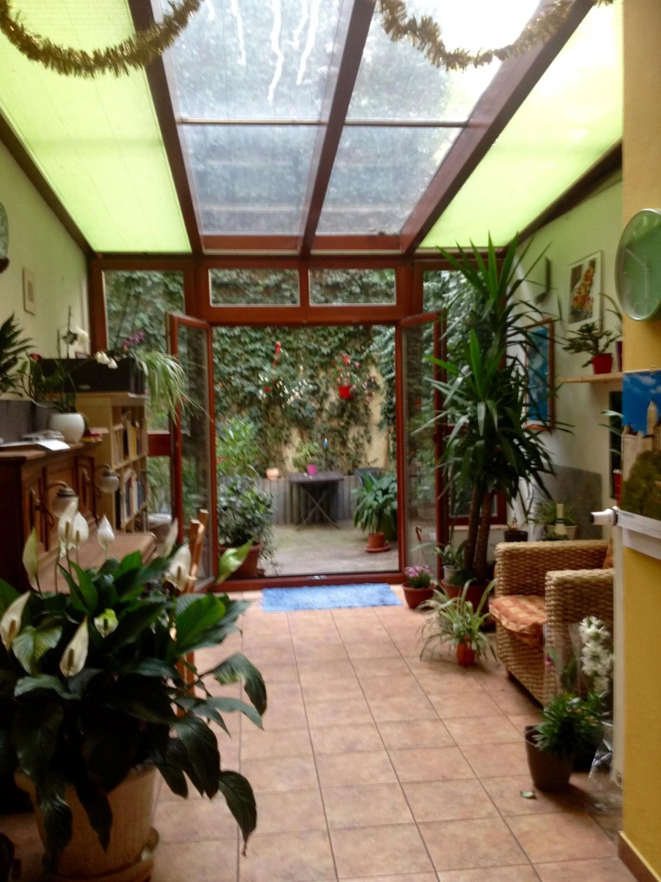 Patio in Aparthotel City 5