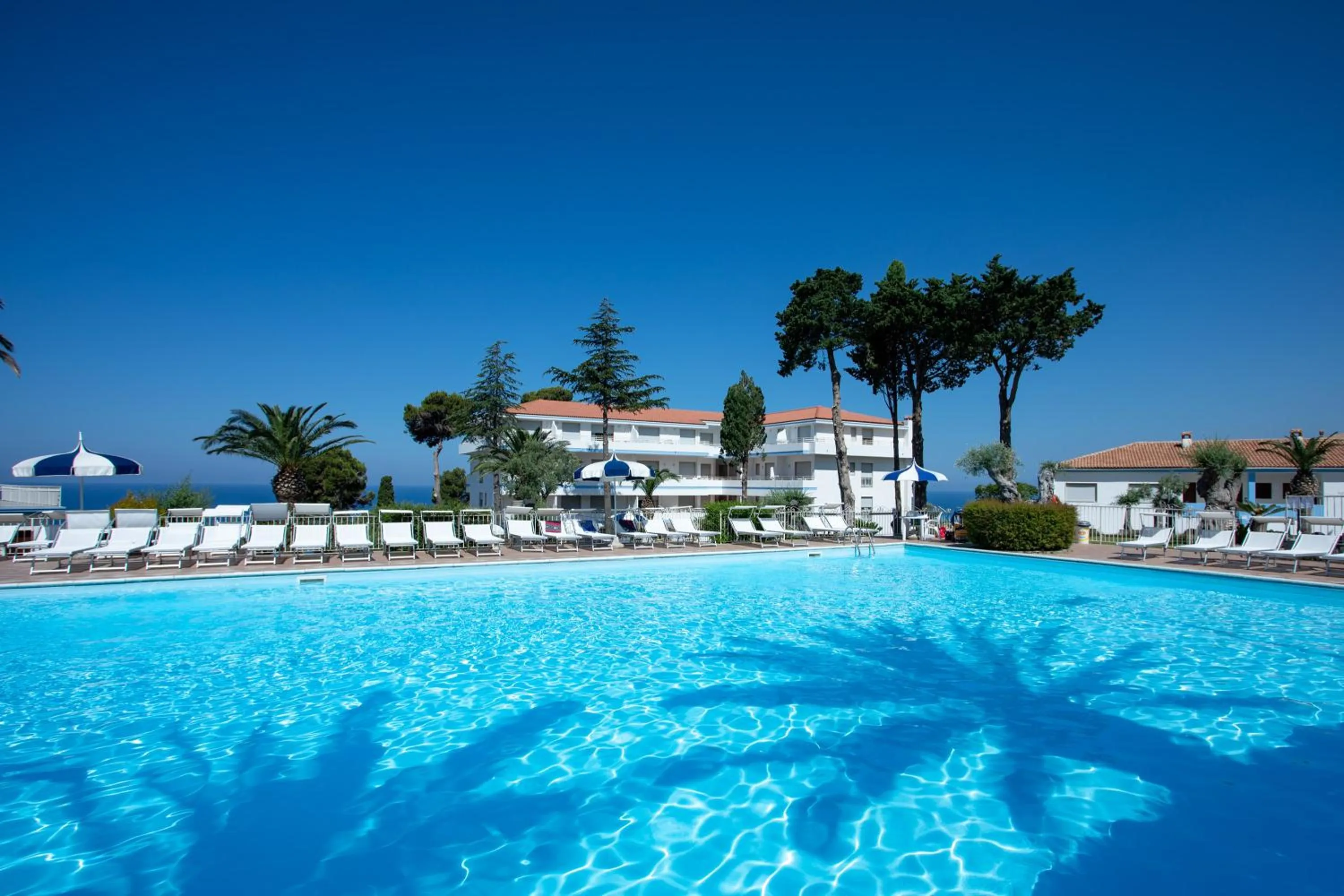 Swimming pool in Hotel La Castellana