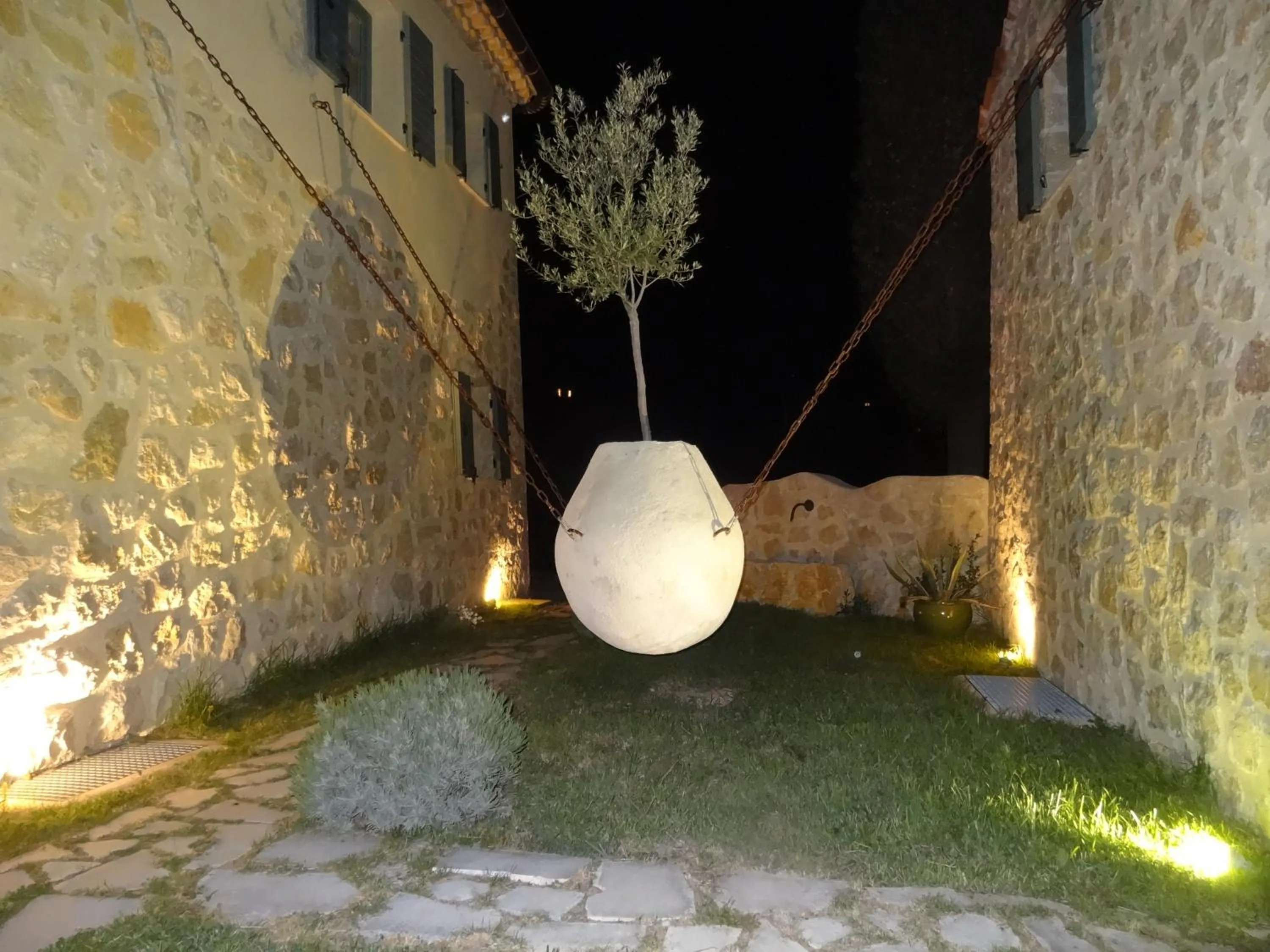 Night in Les 4 éléments