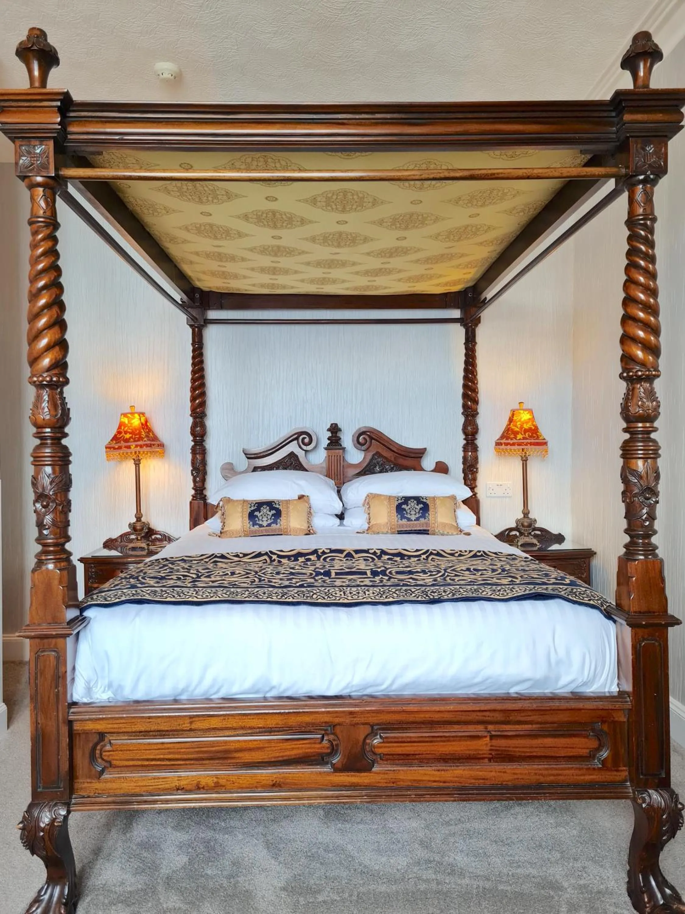 Bed in Corriemar House