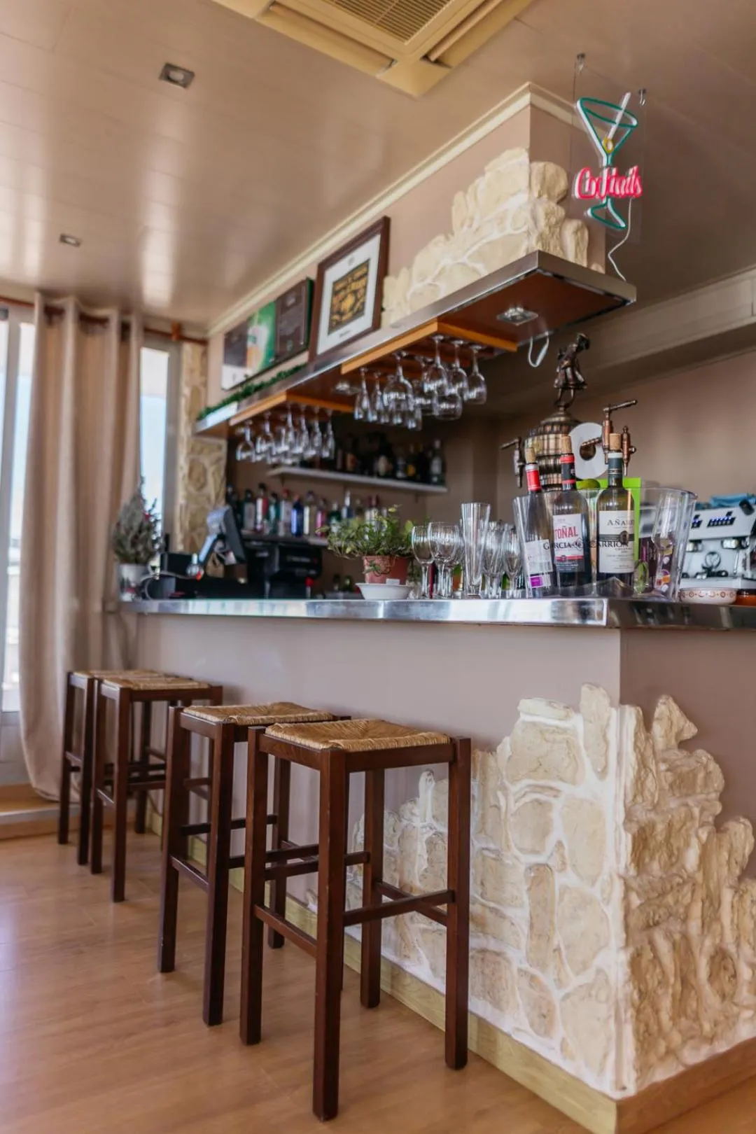 Lounge or bar in Hotel Polamar