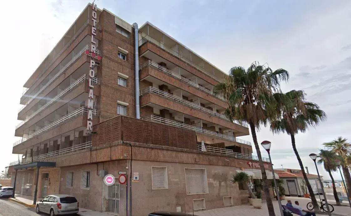 Property building in Hotel Polamar Property building in Hotel Polamar