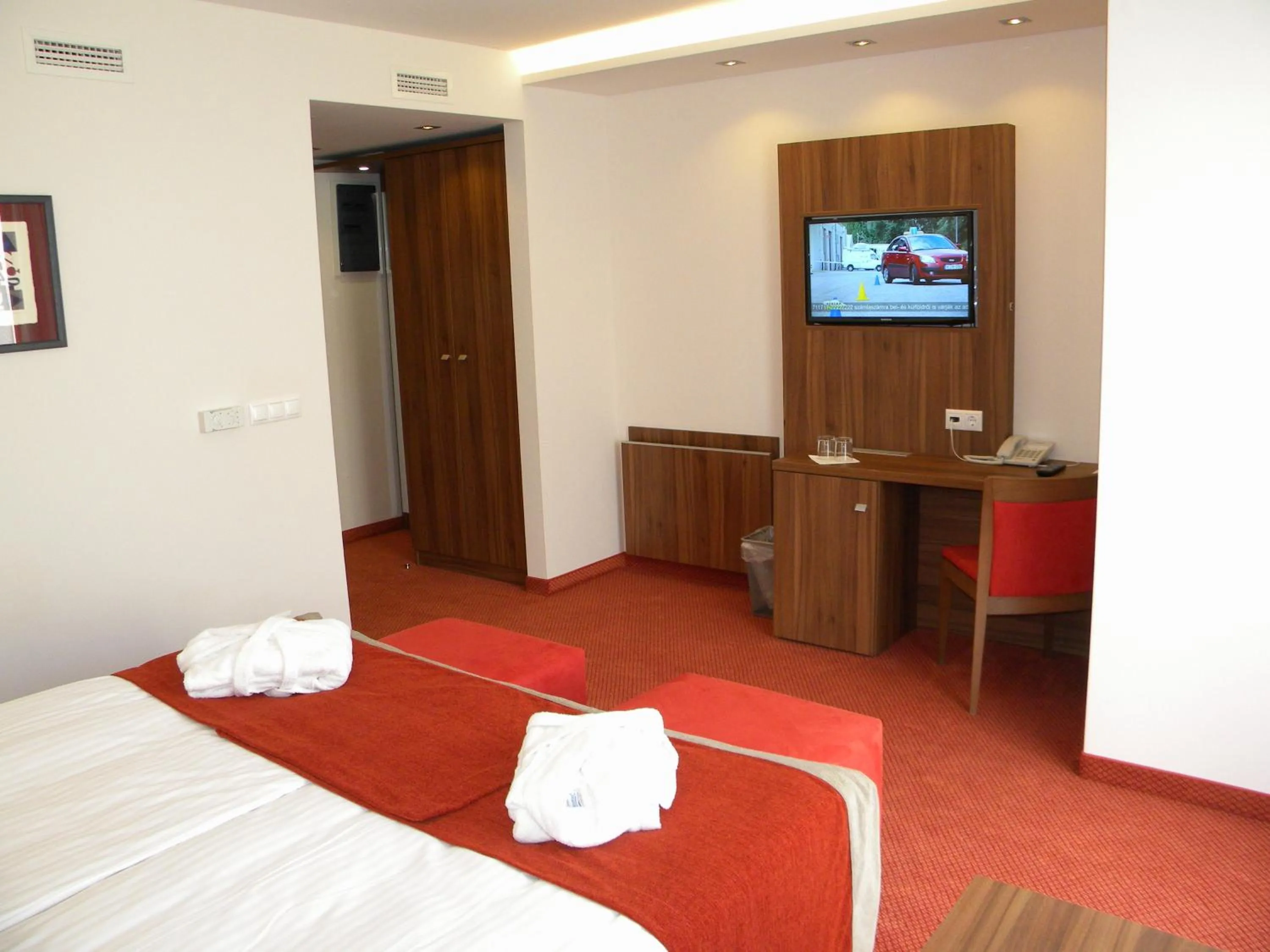 Photo of the whole room, Bed in Bükkös Hotel & Spa