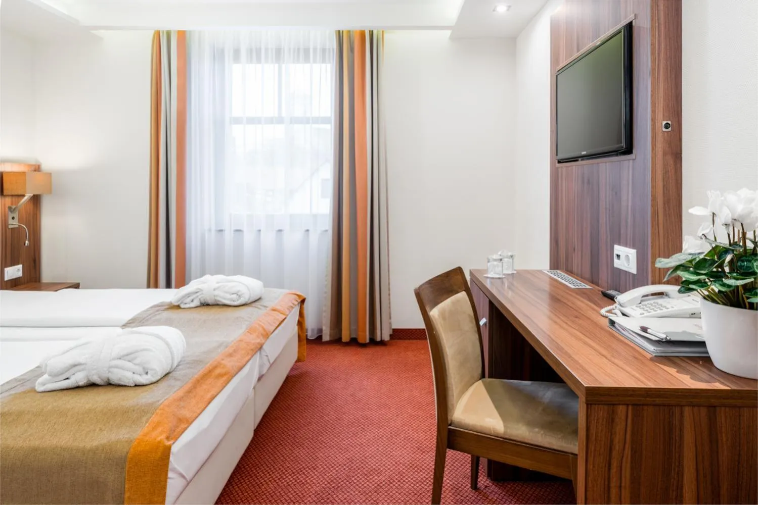 TV and multimedia, Bed in Bükkös Hotel & Spa