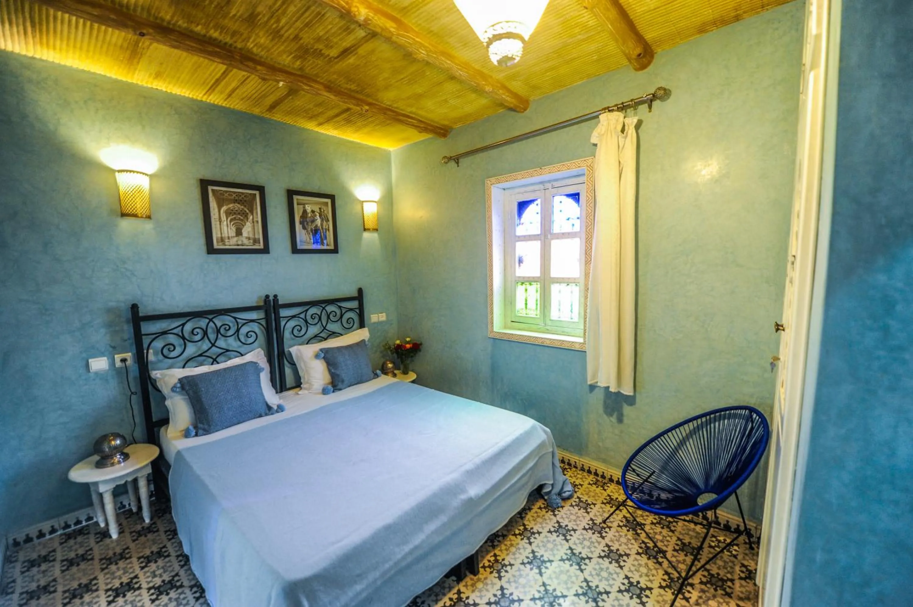 Photo of the whole room, Bed in Riad Milouda