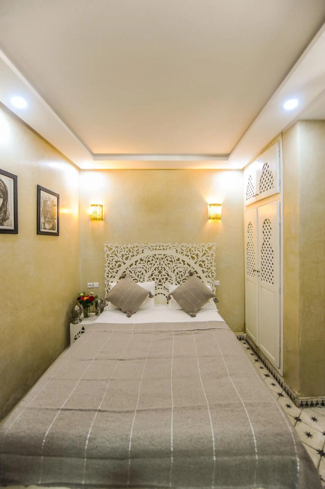 Photo of the whole room, Bed in Riad Milouda