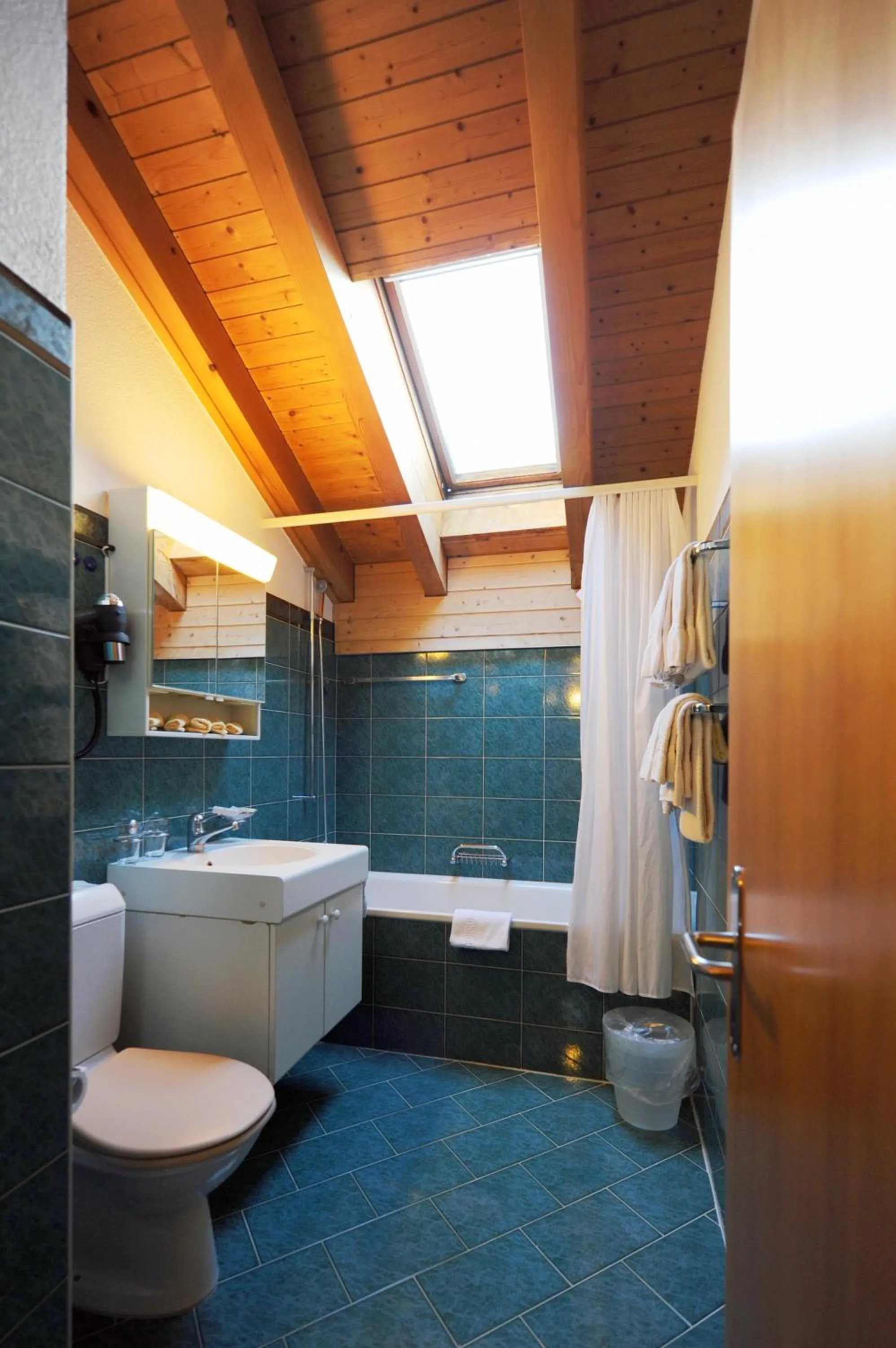 Bathroom in Serviced Apartments – Kirchbühl@home