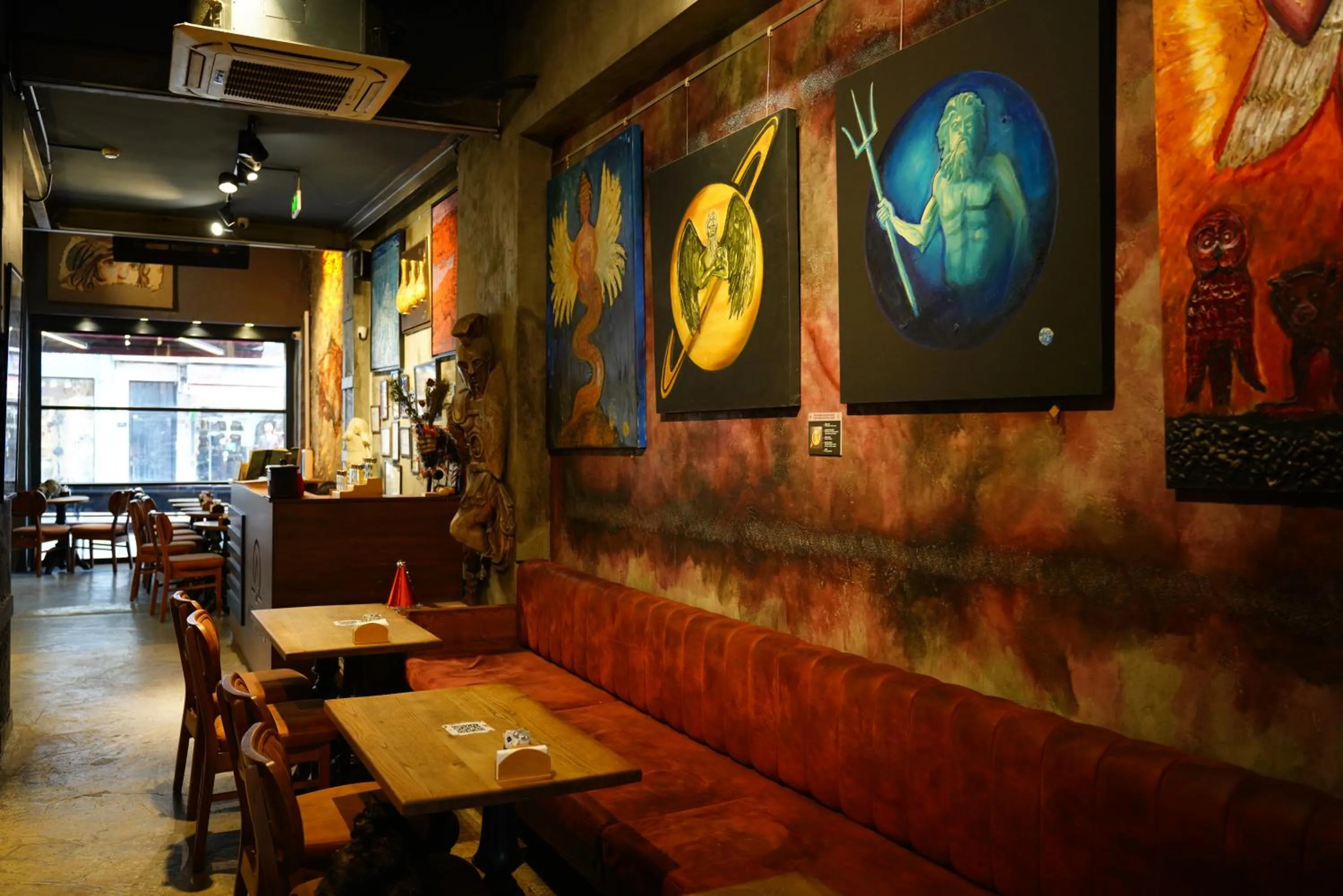 Decorative detail in Archeo