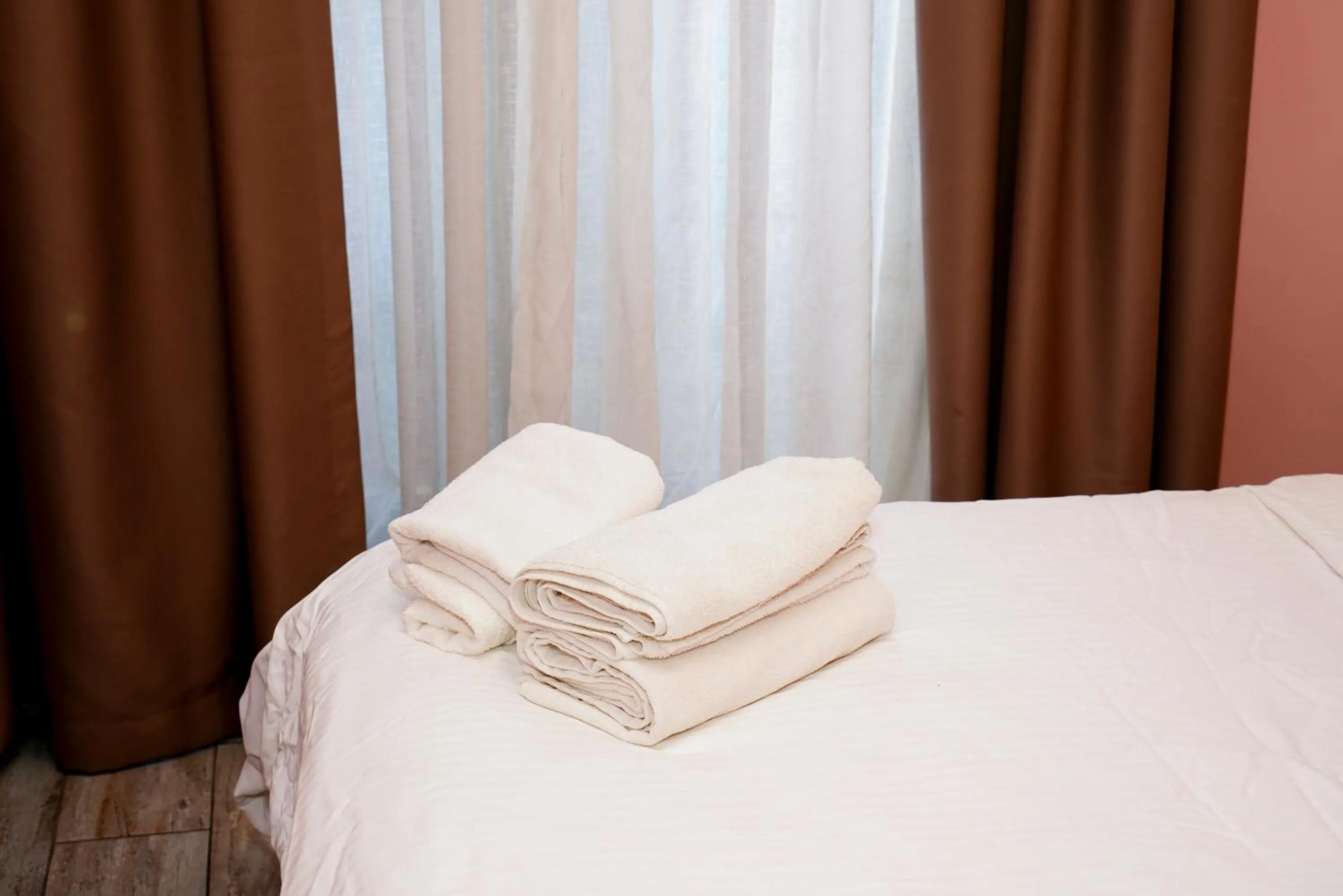 towels, Bed in Archeo
